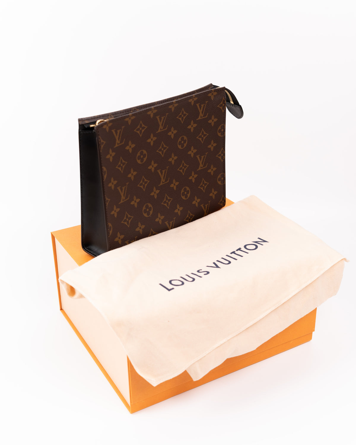Louis Vuitton Pochette Toilette 26 Tela Monogram e Pelle Nera luxury resale autentica - Aurea Luxury Lab