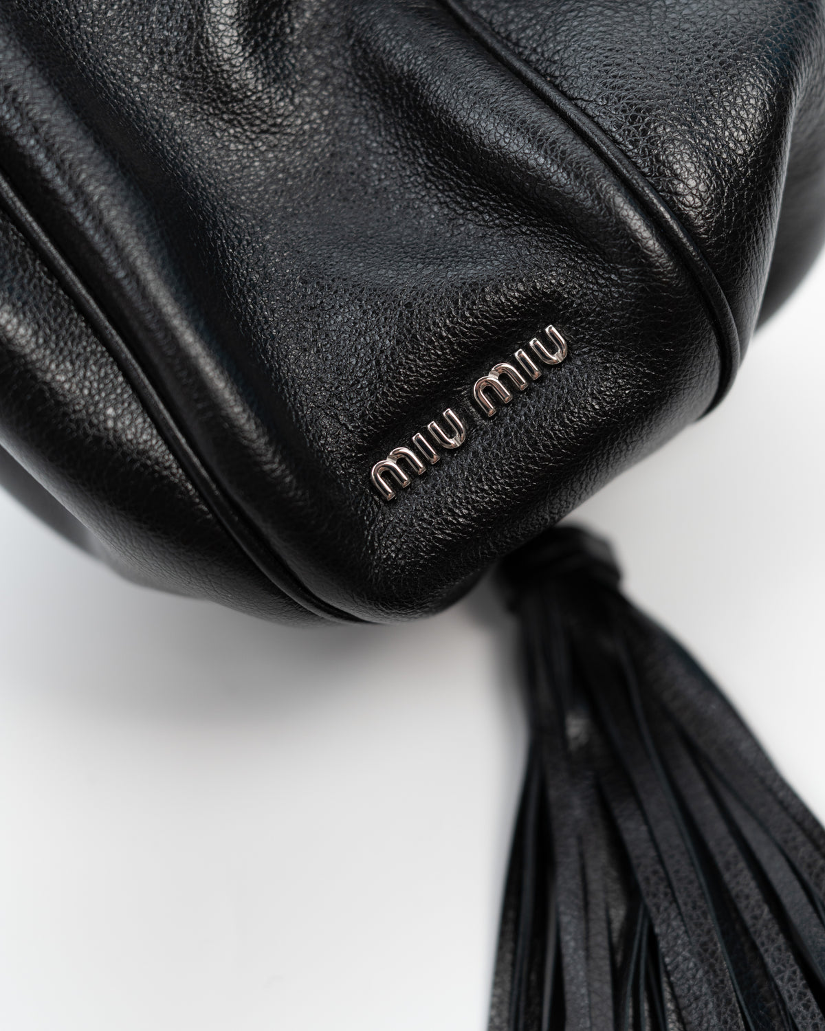 Miu Miu Borsa Bucket Nappa Nera nuova mai utilizzata certificata - Aurea Luxury Lab