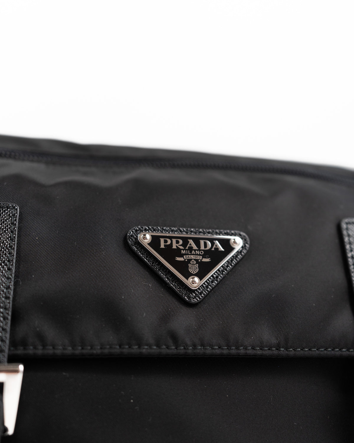Prada Borsa Tracolla Re-Nylon Nera preloved luxury certificata - Aurea Luxury Lab