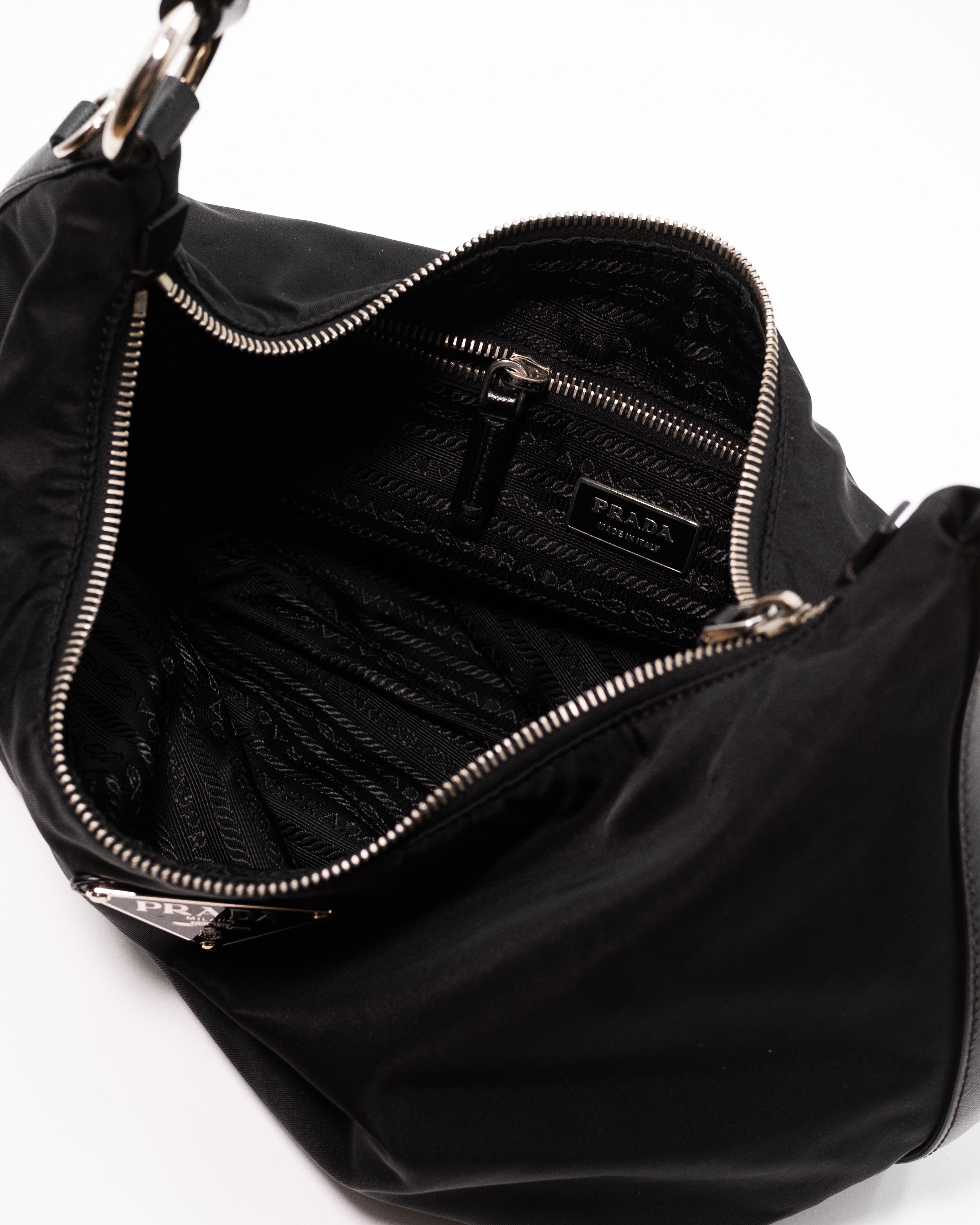 Prada Borsa Hobo Passpartout Nylon Nera pre-owned certificata - Aurea Luxury Lab