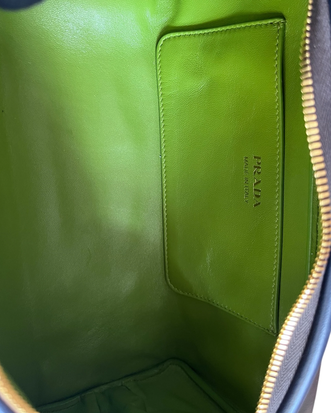 Prada Borsa Swing Pelle Verde e Blu Notte pre-owned certificata - Aurea Luxury Lab