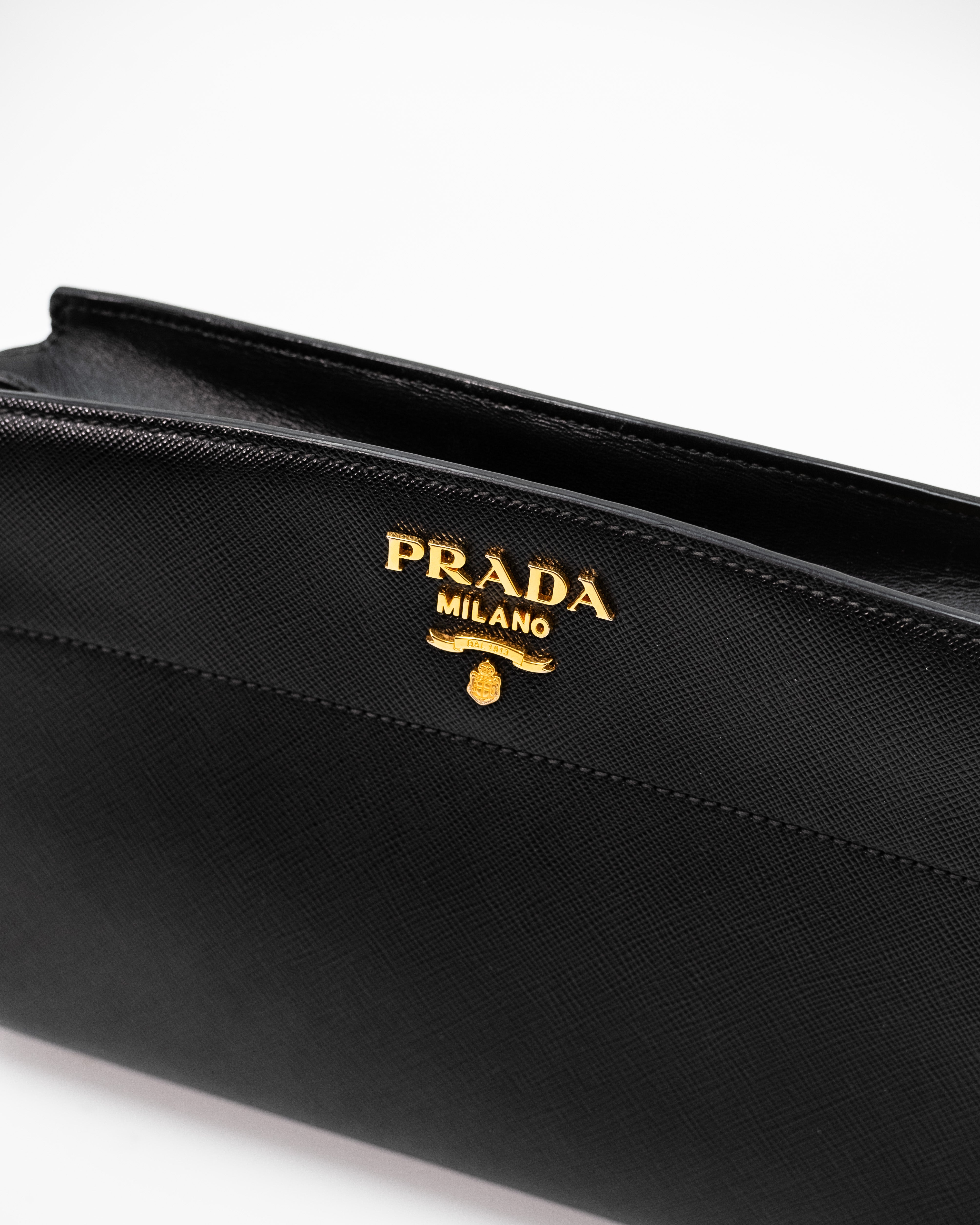 Prada Borsa Esplanade Pelle Saffiano Nera second hand luxury - Aurea Luxury Lab
