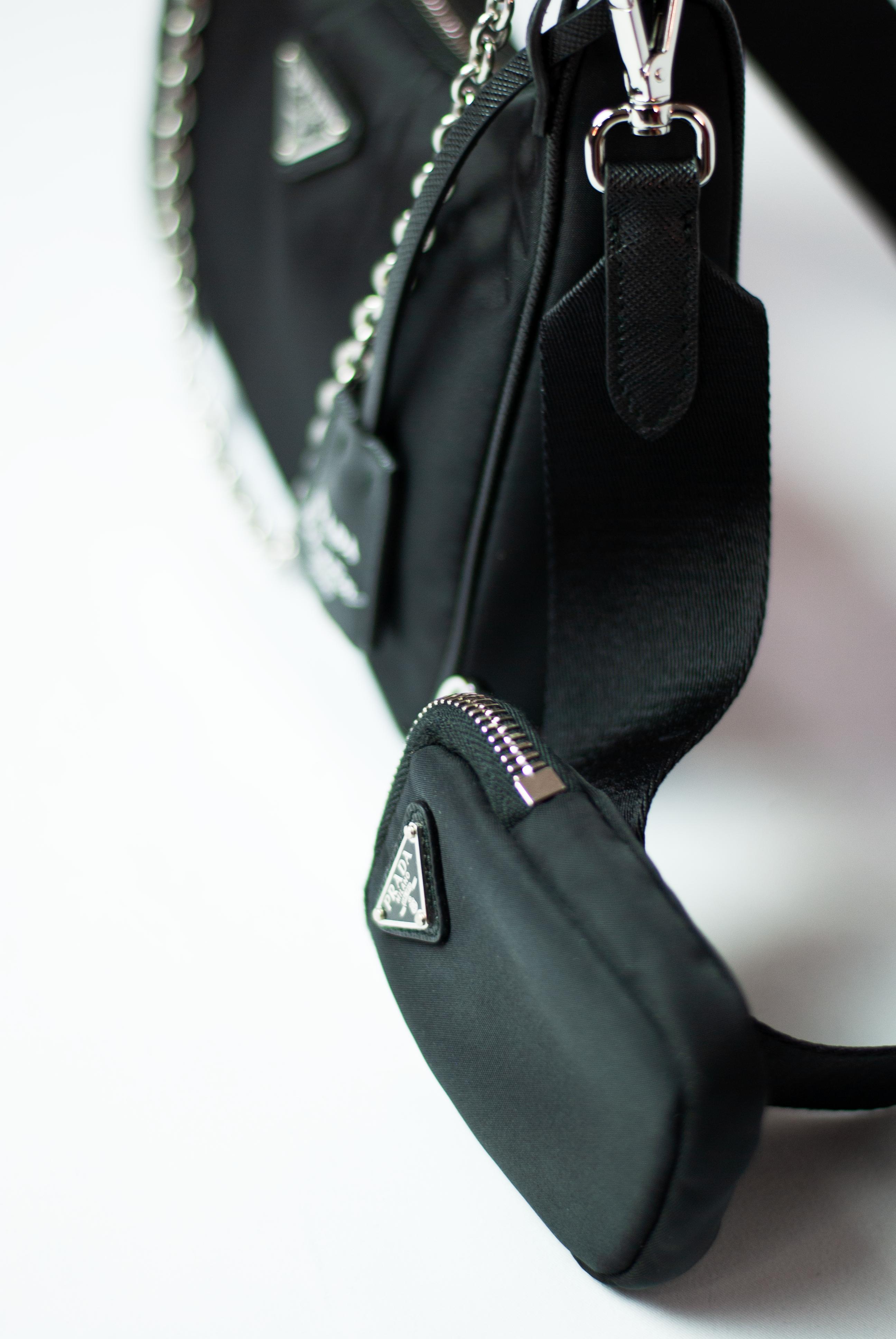 Prada Borsa Multi Pochette Re-Edition 2005 in Re-Nylon - Aurea Luxury Lab