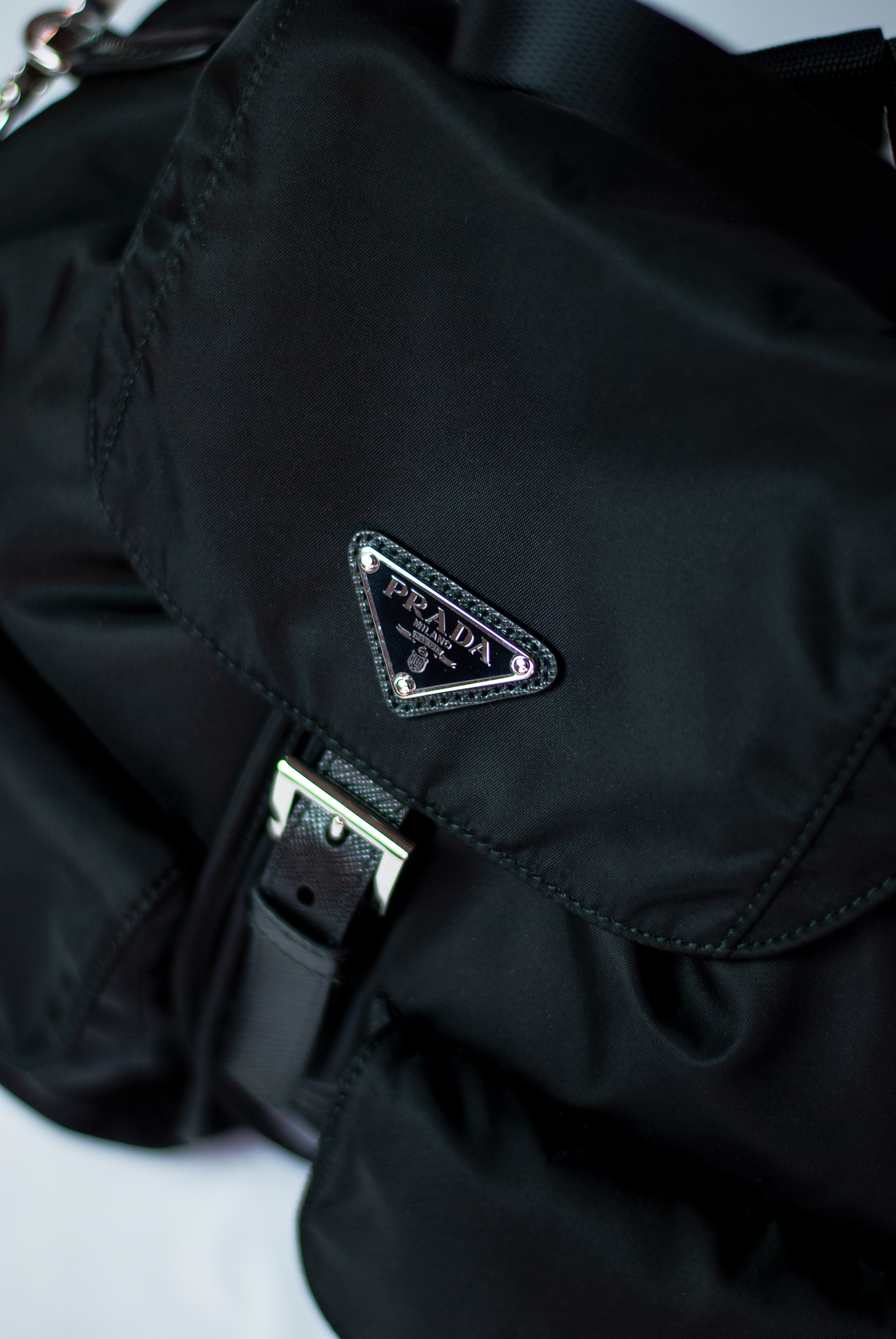 Prada Zaino Medio Nylon con borsello rimovibile - Aurea Luxury Lab