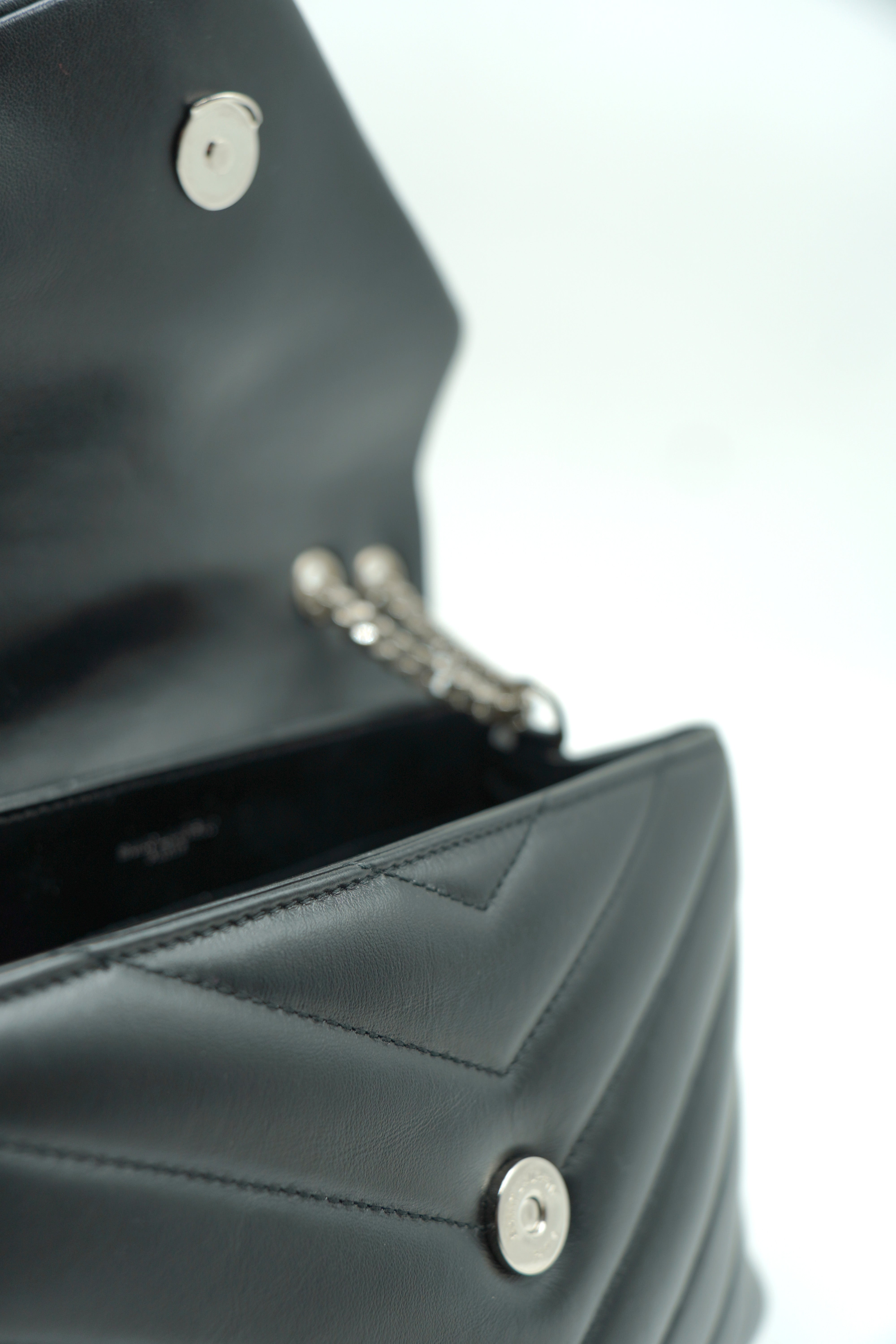 Saint Laurent Lou Lou Small Black Leather Bag - Authentic Pre-Owned