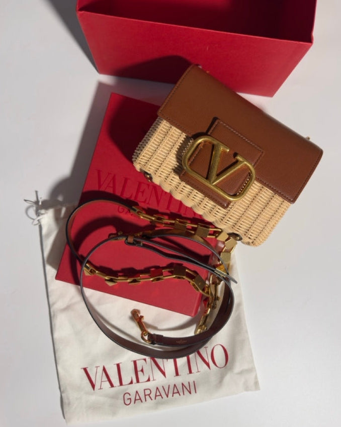 Valentino Garavani Borsa Stud Sign Rafia e Pelle Beige pre-owned certificata - Aurea Luxury Lab