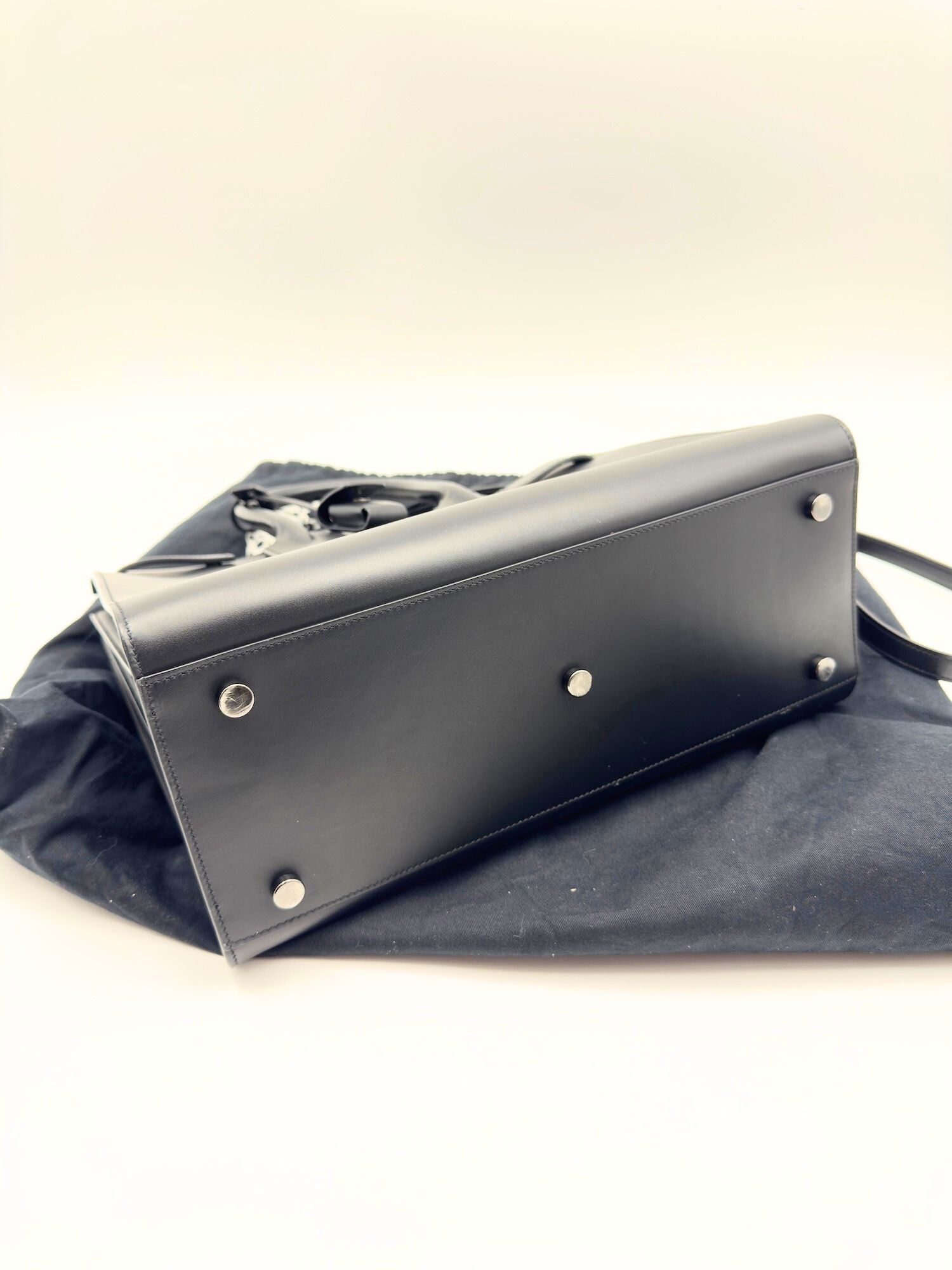 Saint Laurent Borsa Shopping in pelle nera Sac du Jour Medium - Aurea Luxury Lab