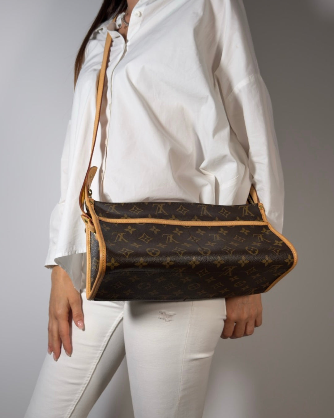 Louis Vuitton Borsa Popincourt Tela Monogram Marrone usata autentica - Aurea Luxury Lab