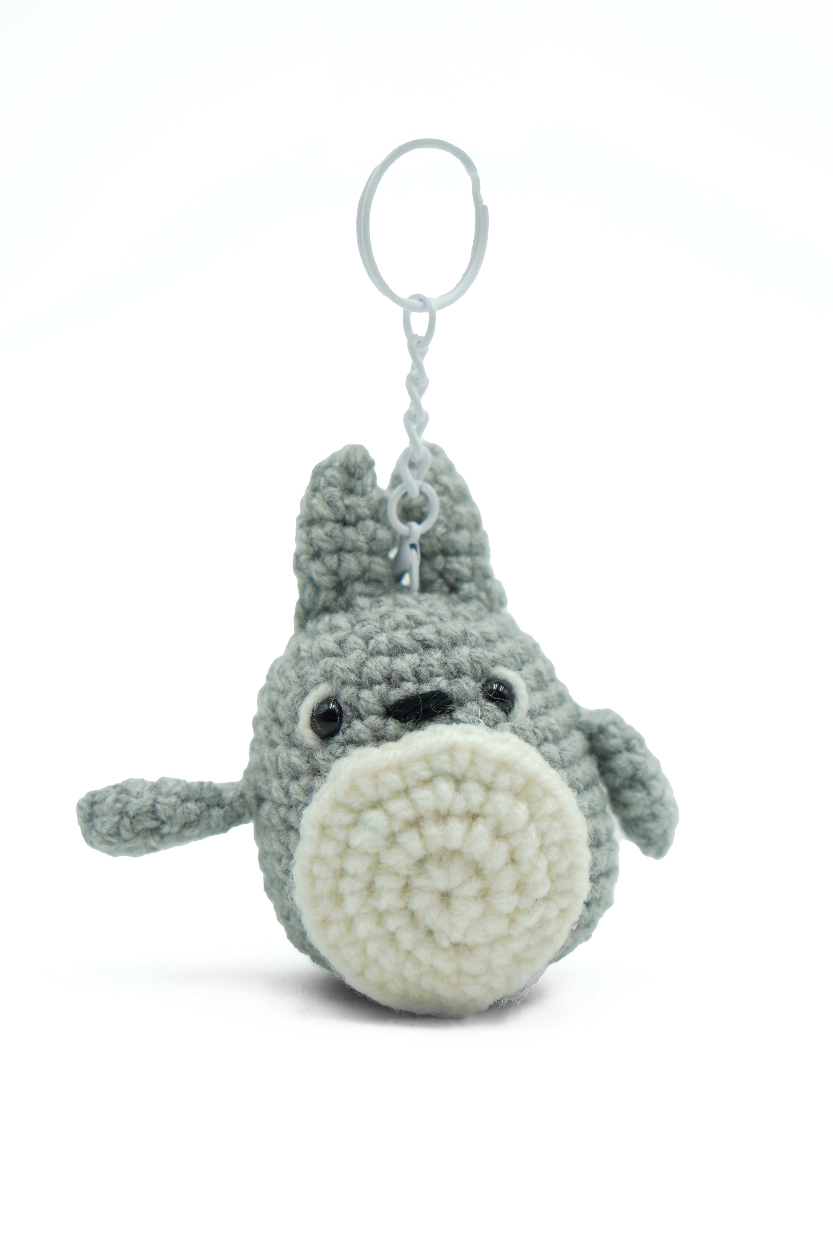 Mini dije de Totoro de ganchillo