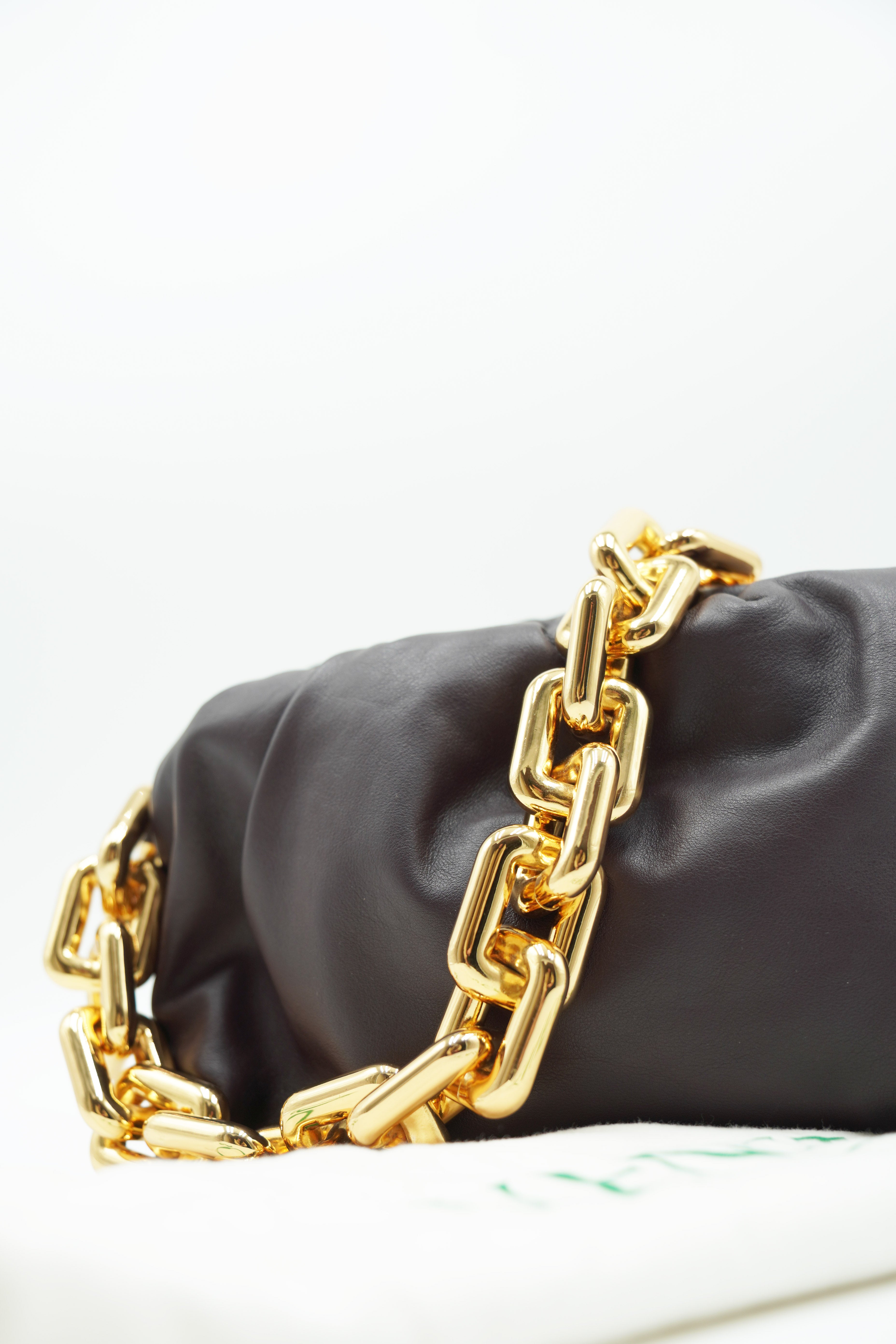 Bottega Veneta Borsa Pouch Con Catena Pelle Melanzana