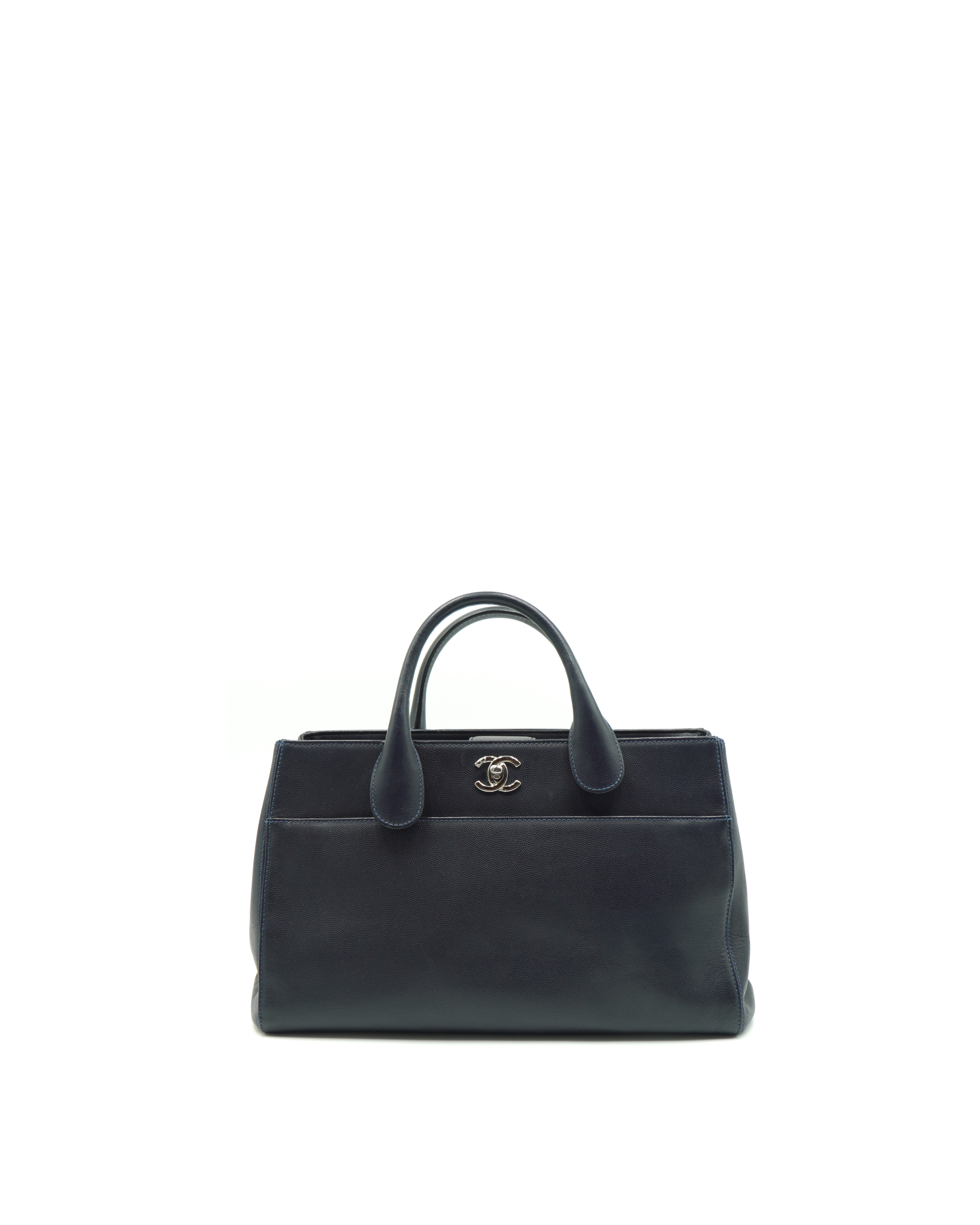 Chanel Borsa Neo Executive In Pelle Blu Navy - Usata Autentica