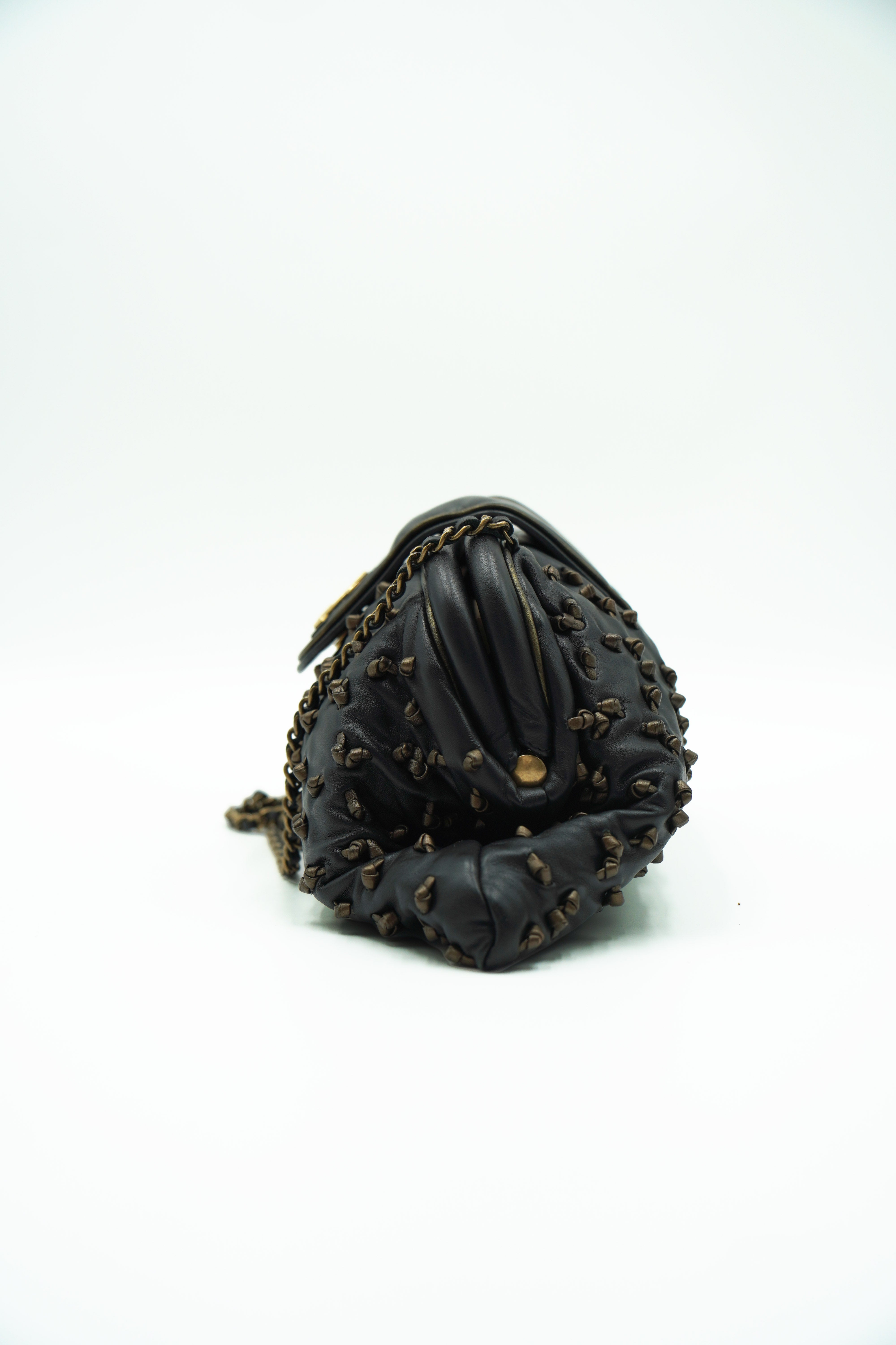 Chanel Borsa Clutch In Pelle Devorè Broccato Nera usata autentica - Aurea Luxury Lab
