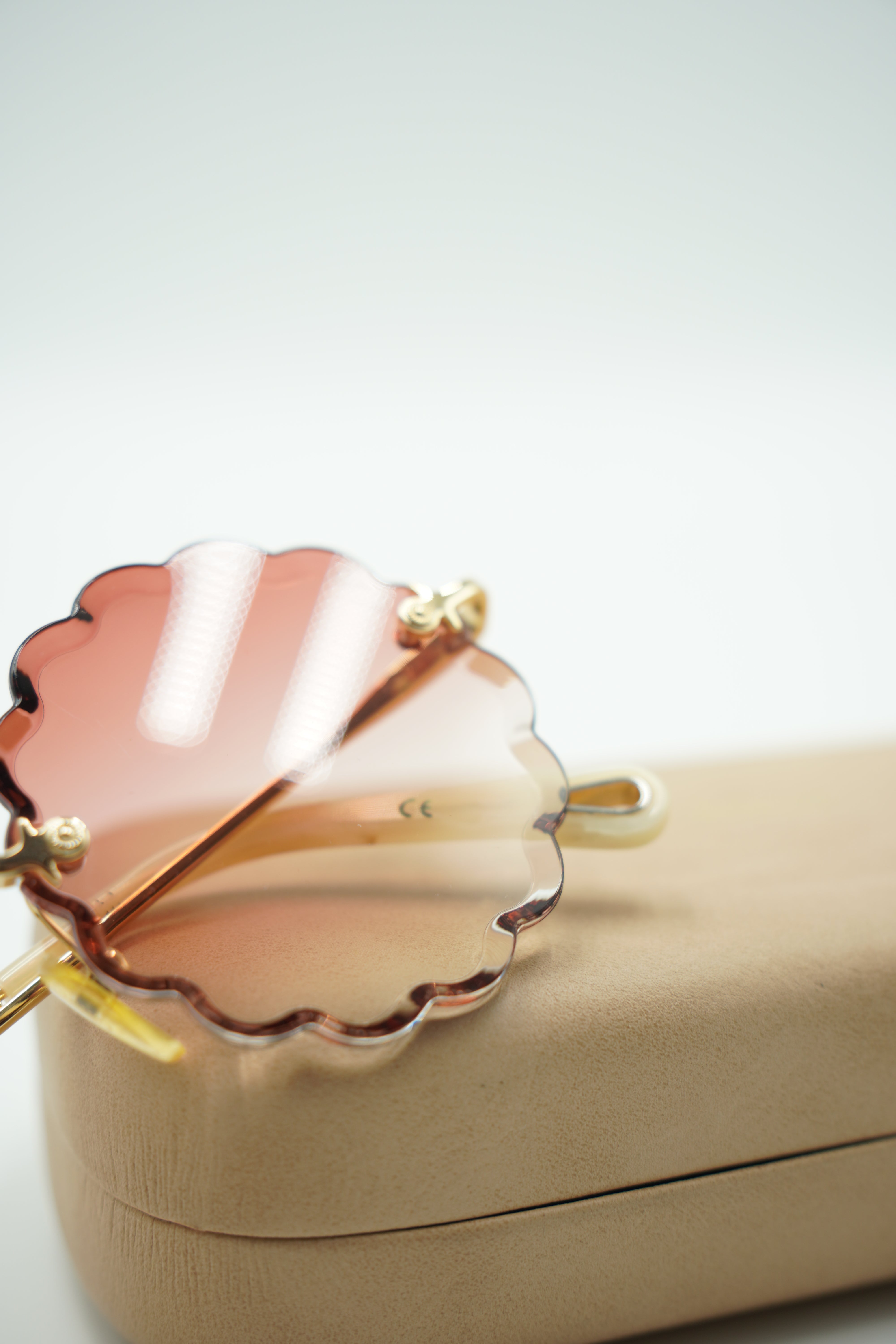 Chloè Sunglasses Rosie Rimless Rounded Metal