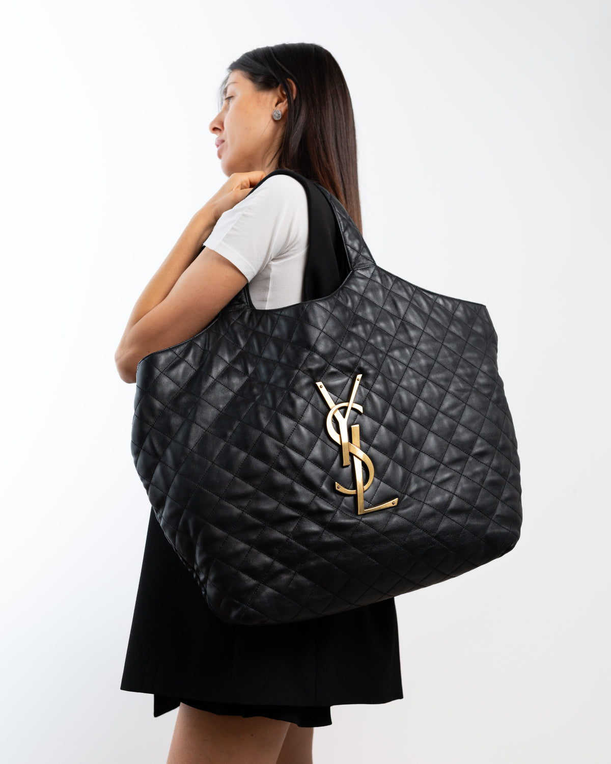 Saint Laurent Icare Maxi Quilted Black Lambskin Bag — Pre-owned Authentic