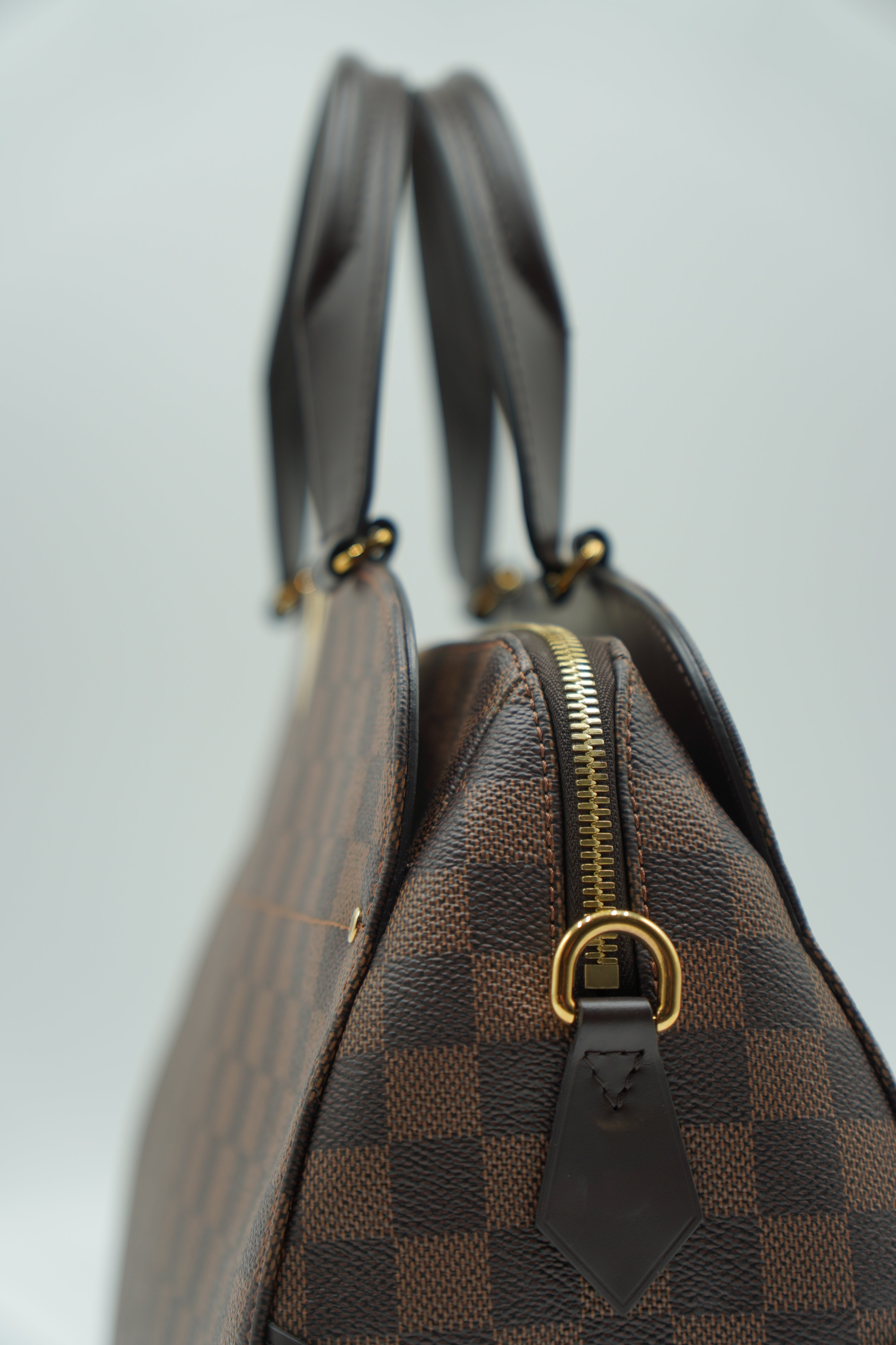 Louis Vuitton Kensington Damier bag