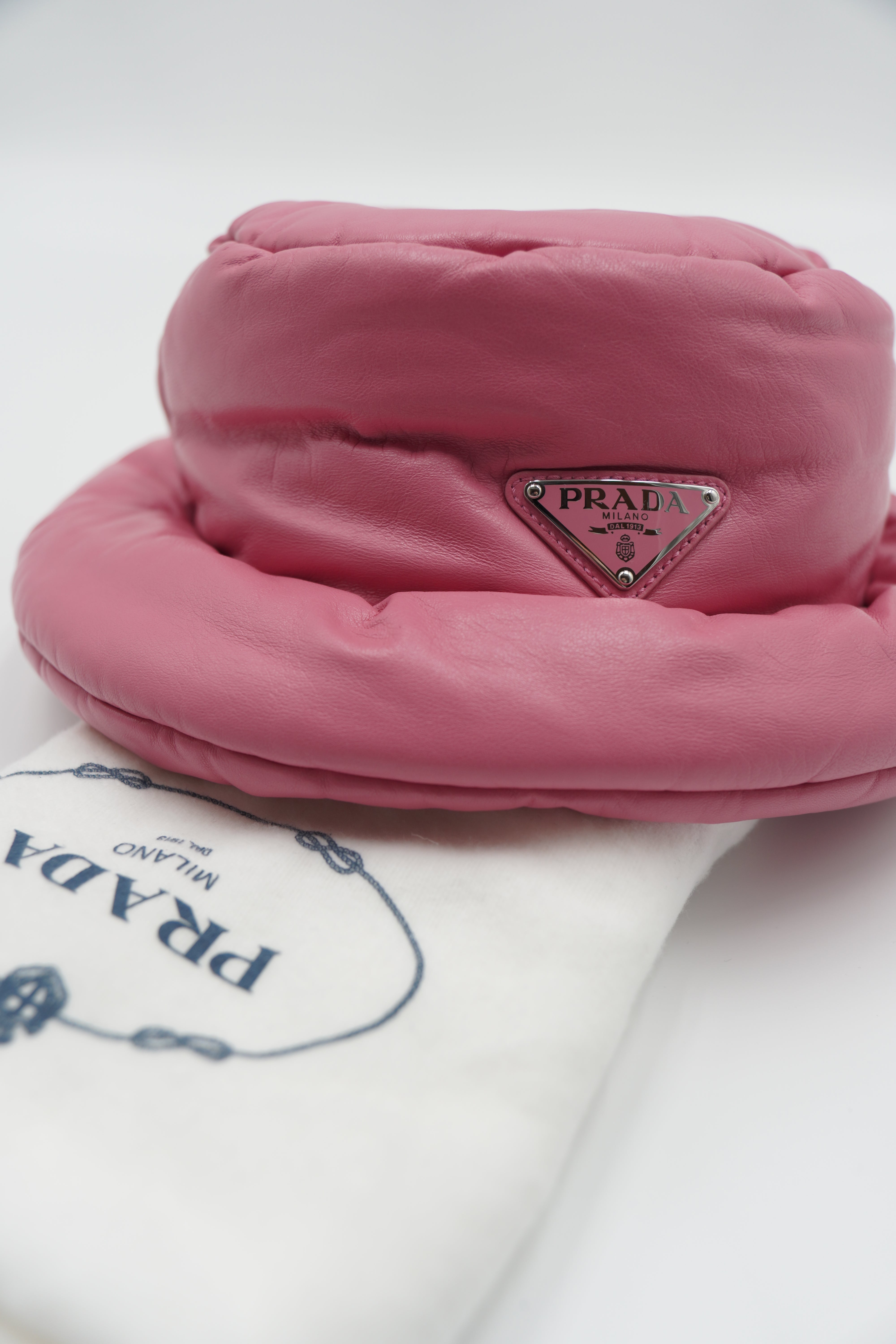 Prada Cappello Quilted Pelle Fuscia