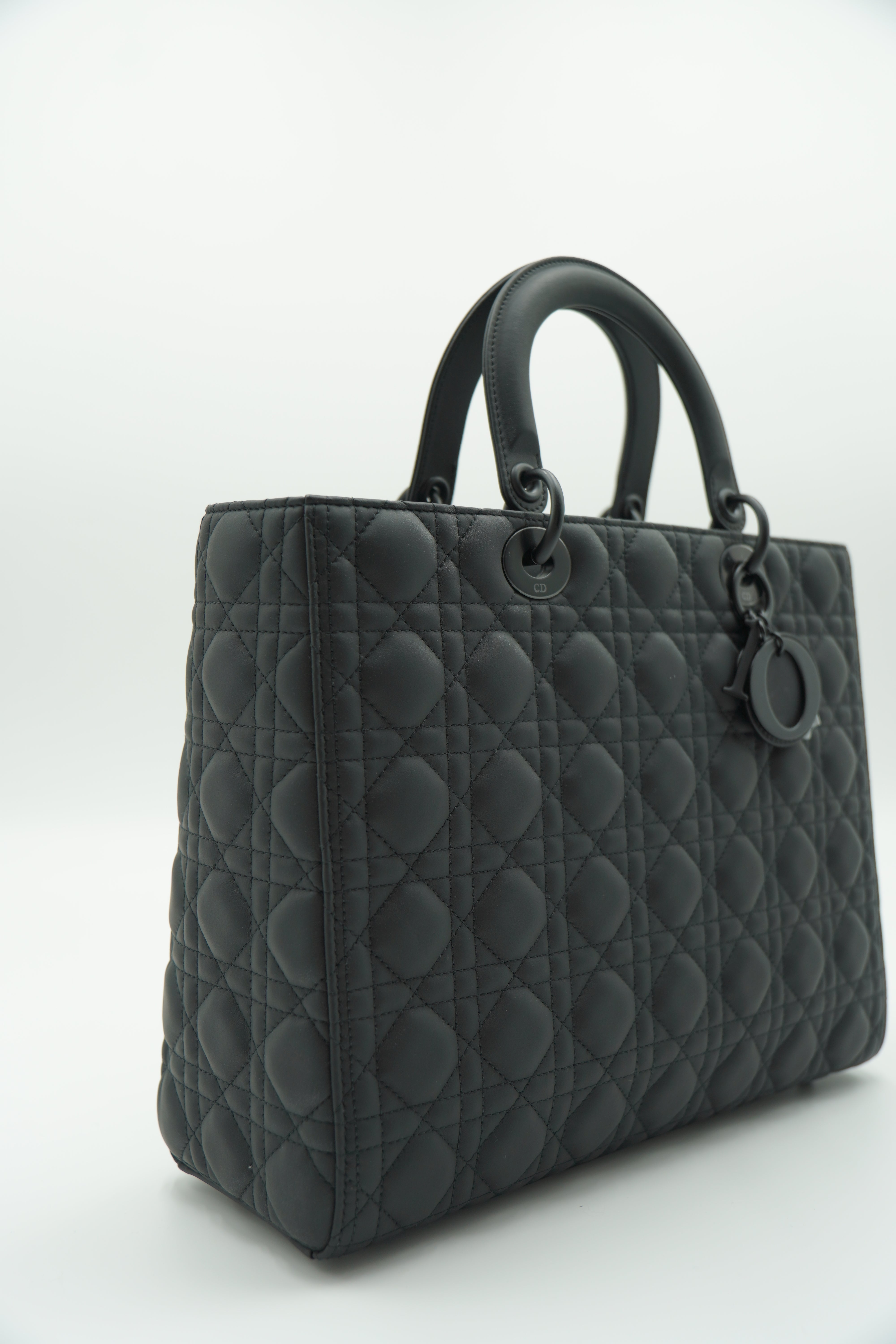 Bolso Dior Lady Dior Medium Ultra Matte Black