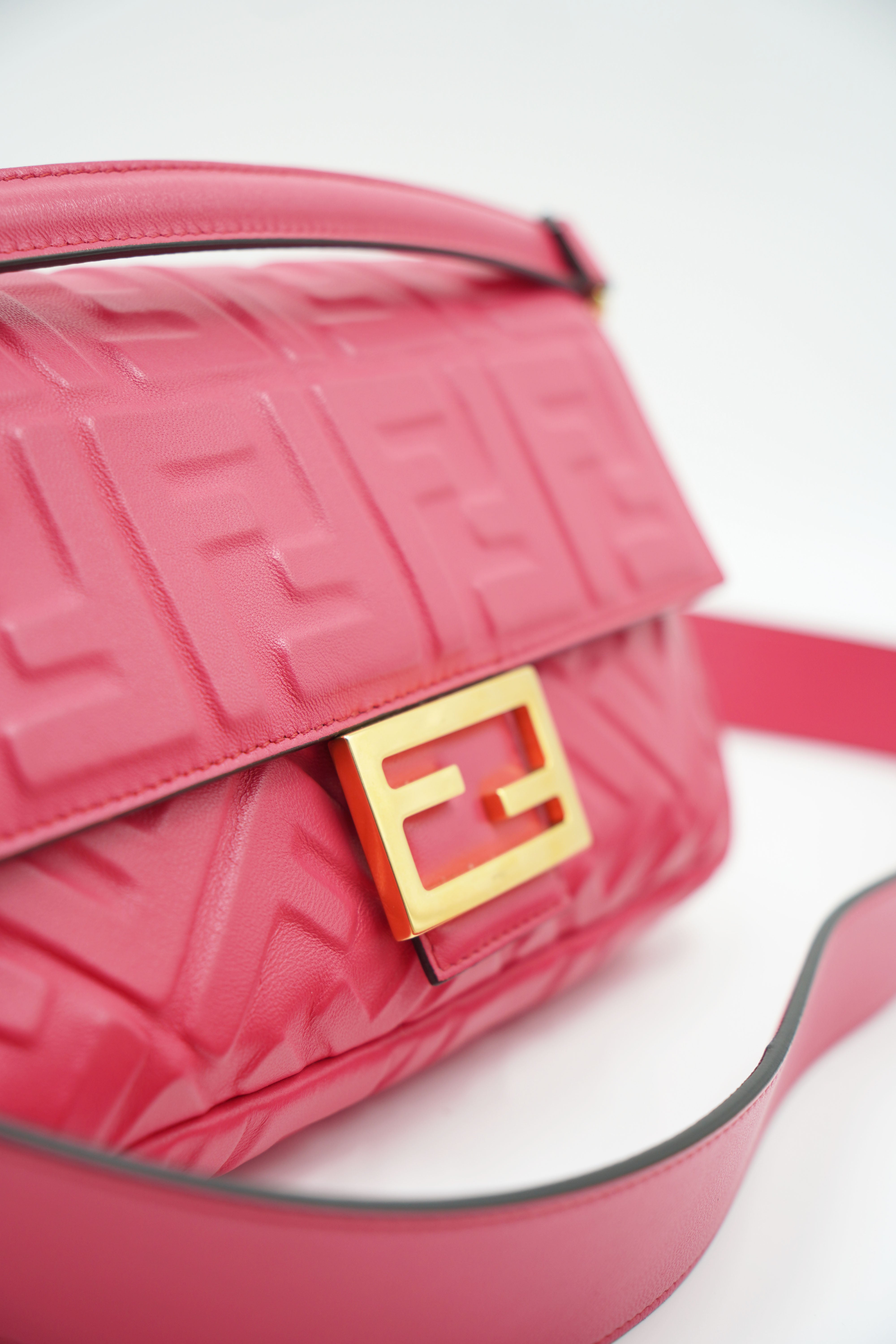 Fendi Borsa Baguette Pelle Fucsia Tracolla - Usato Autentico