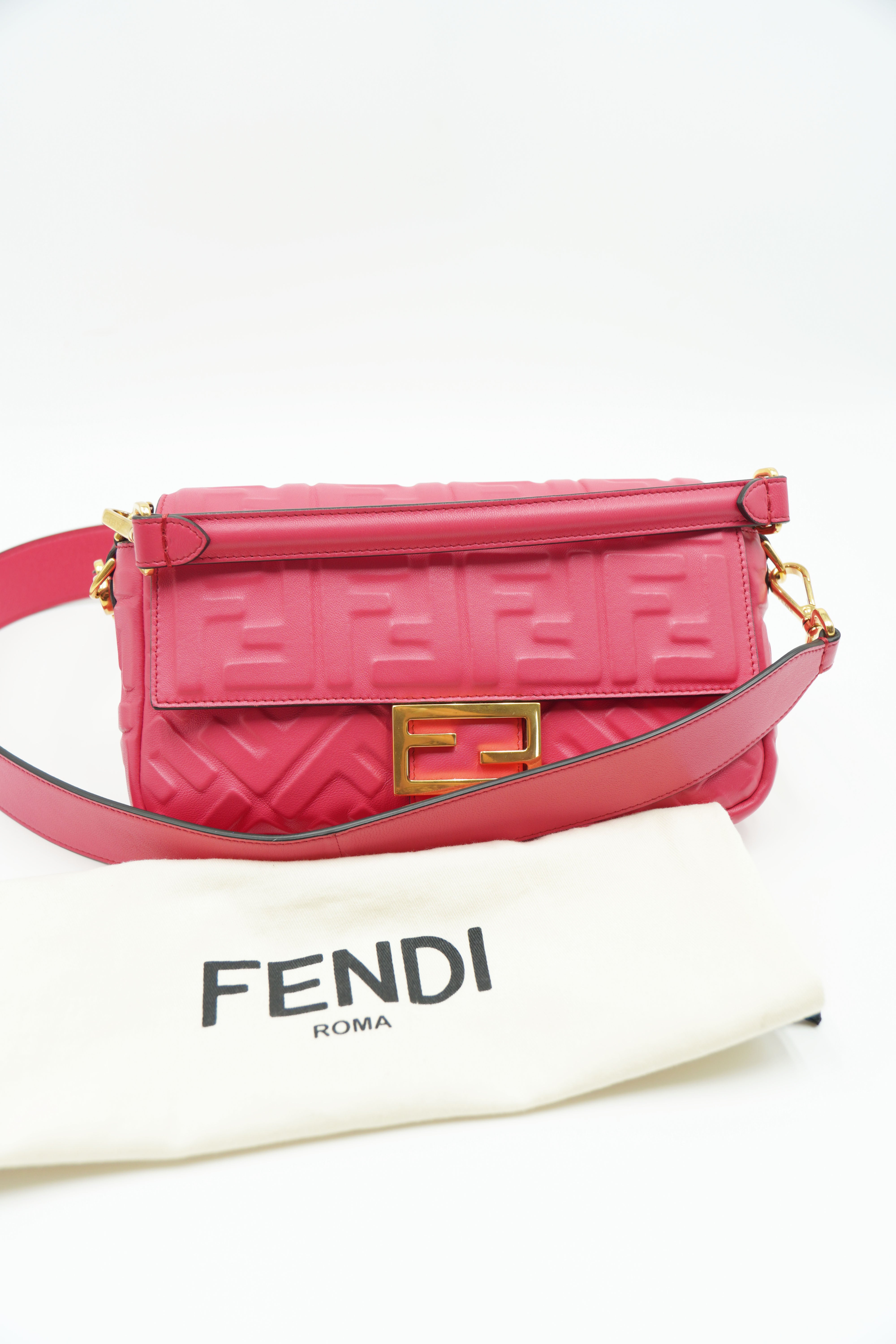 Fendi Bag Baguette Fuchsia Leather Shoulder strap - Used Authentic