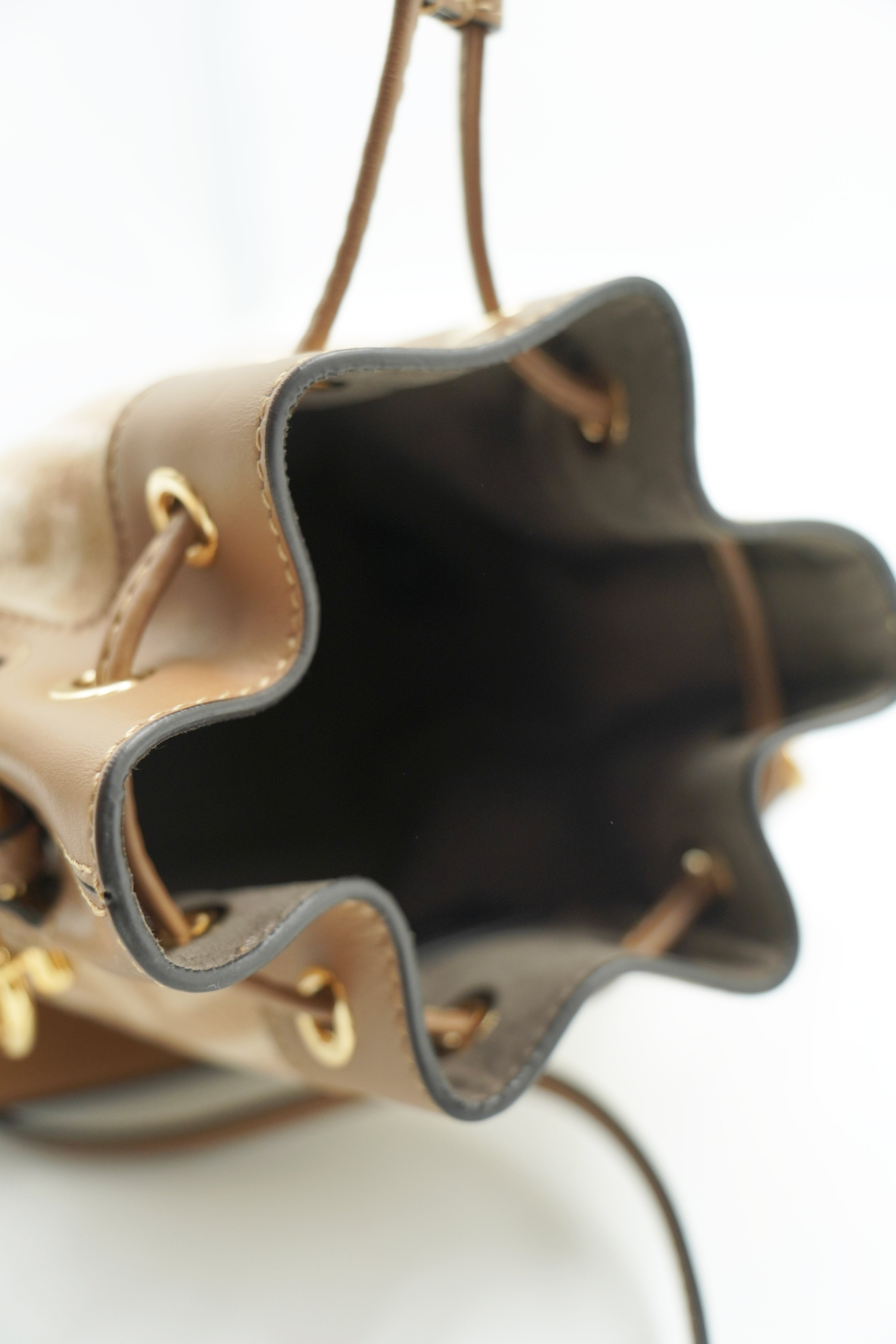 Fendi Borsa Mini Secchiello Mon Trèsor Pelle Beige usata autentica - Aurea Luxury Lab