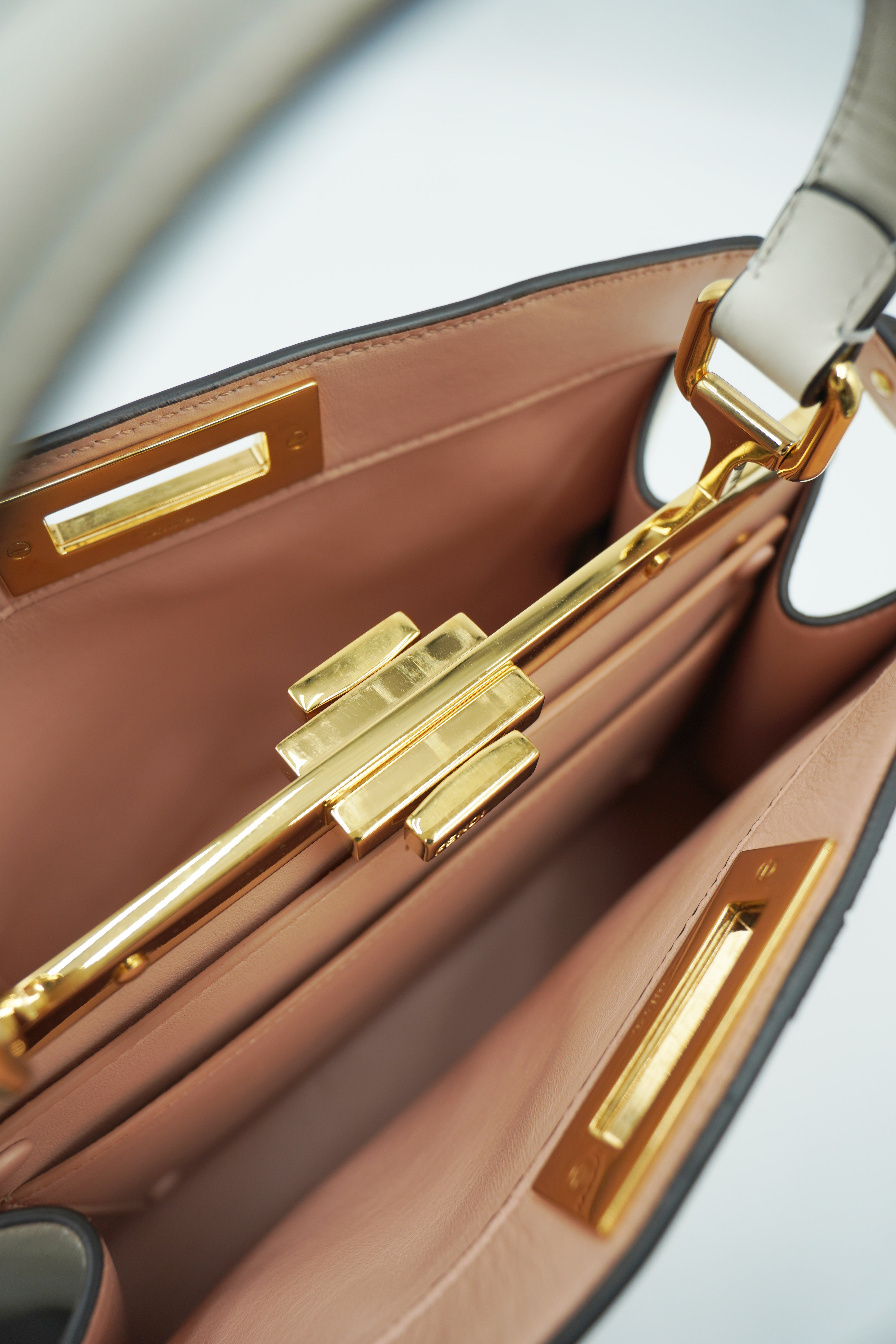 Fendi Borsa Peekaboo ISeeU Limited Edition usata autentica - Aurea Luxury Lab