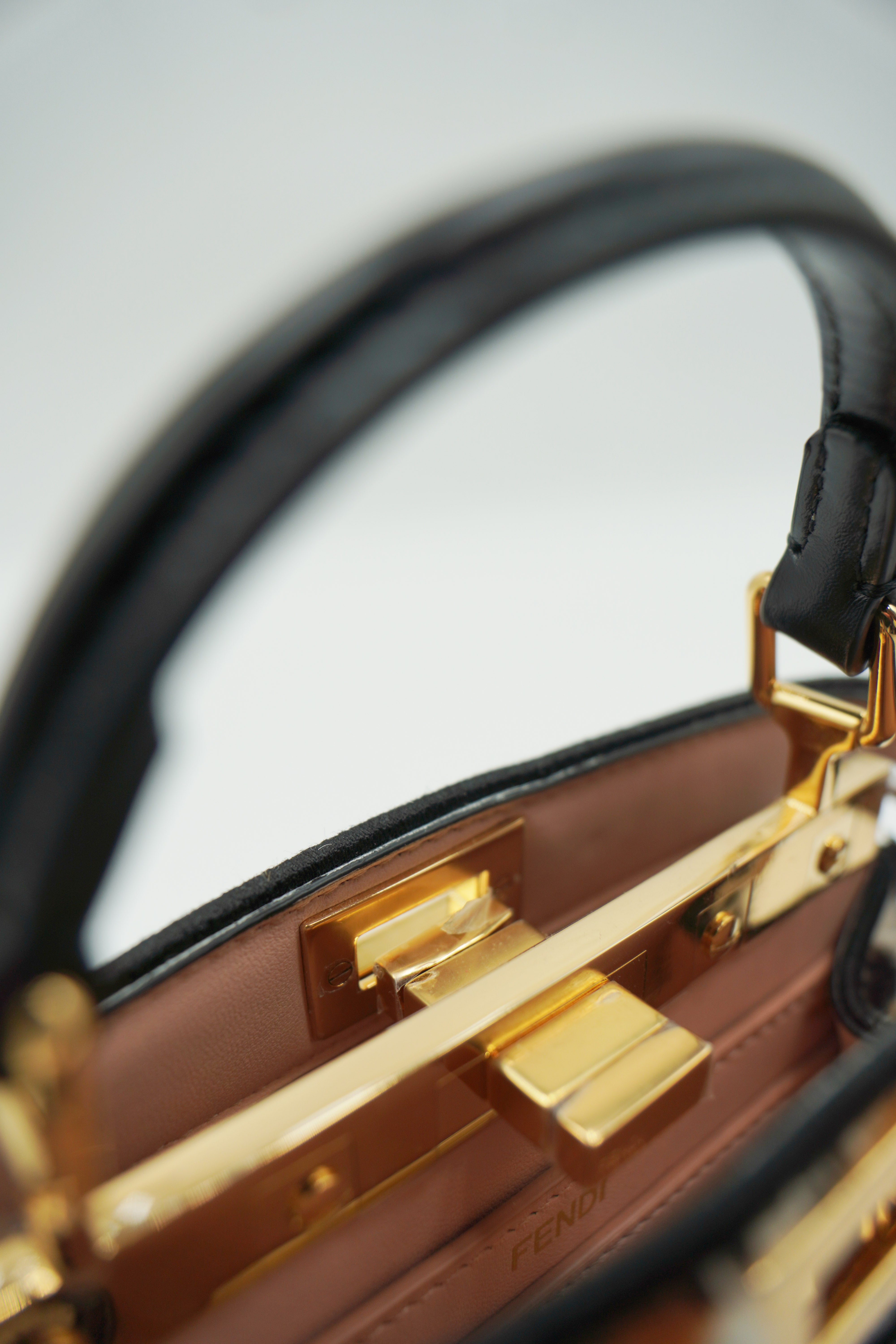 Fendi Borsa Peekaboo ISeeU Petite Effetto Cavallino usata autentica - Aurea Luxury Lab