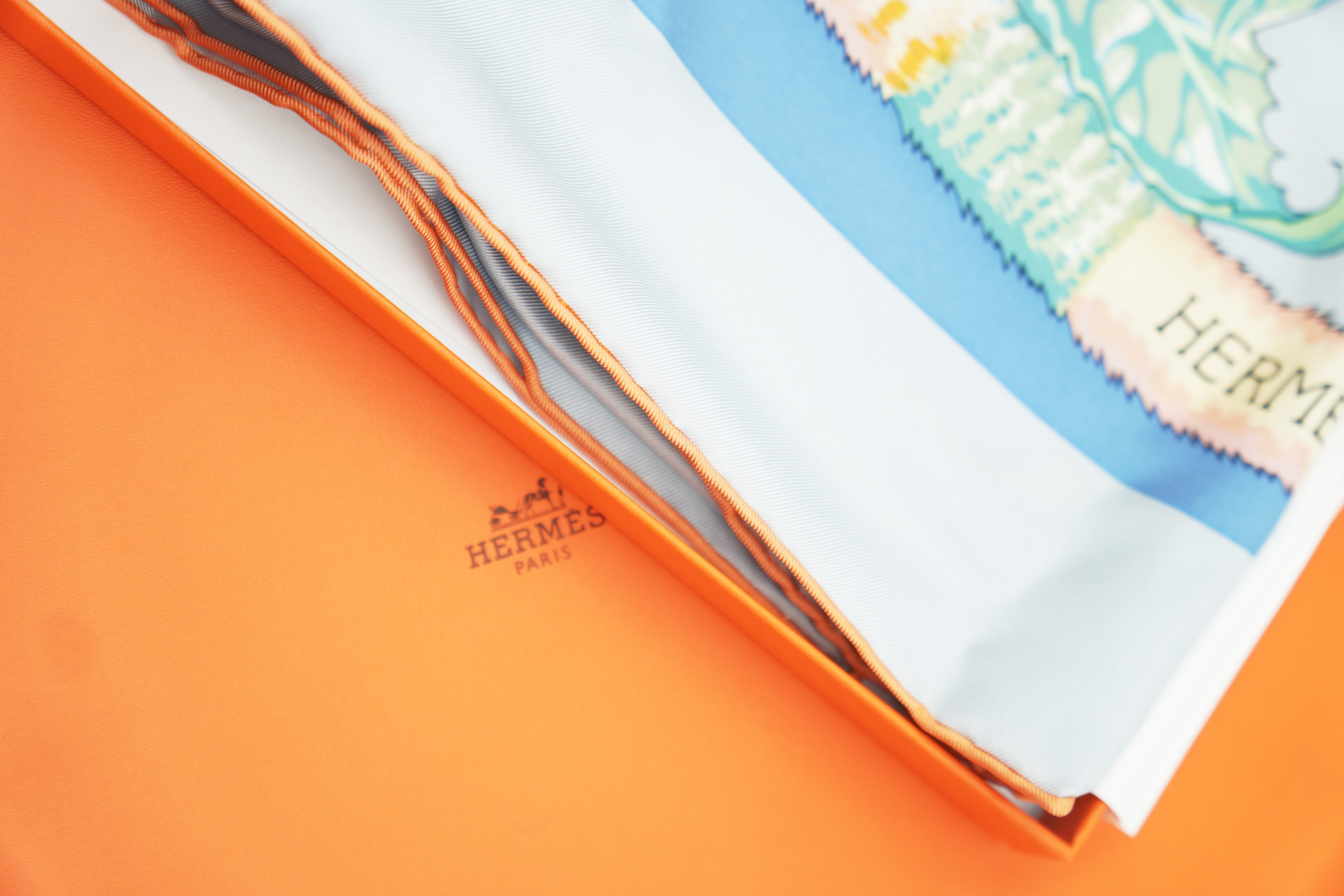 Foulard Hermès Aloha Chiaro