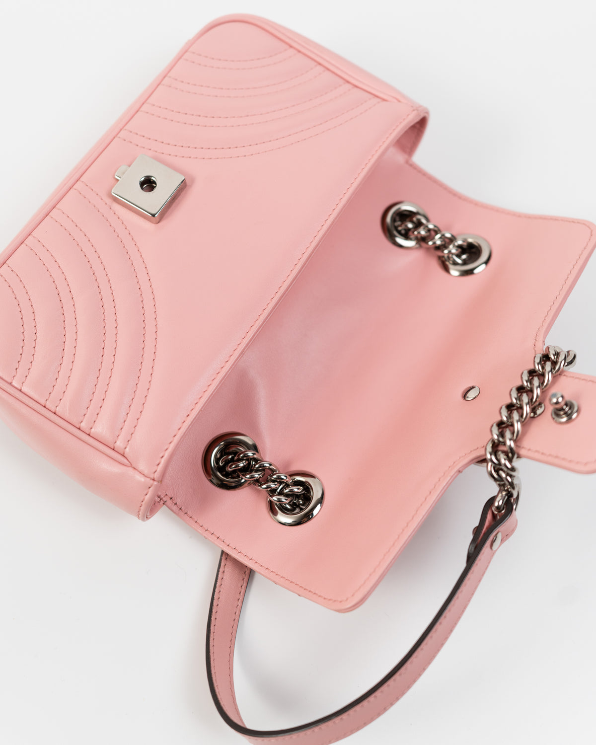 Gucci Borsa GG Marmont Small Pelle Matelassé Rosa pre-owned certificata - Aurea Luxury Lab