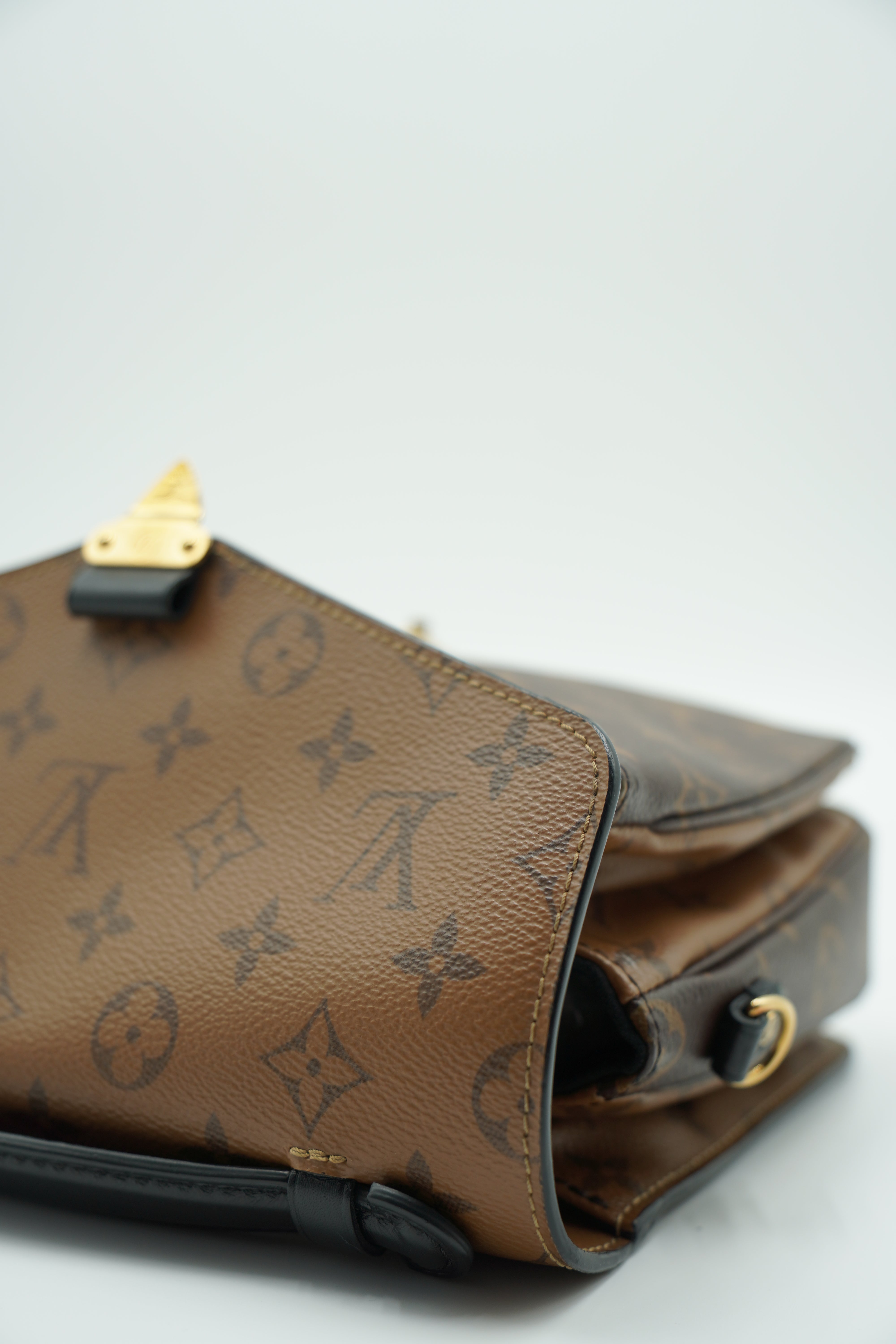Louis Vuitton Metis Monogram bag