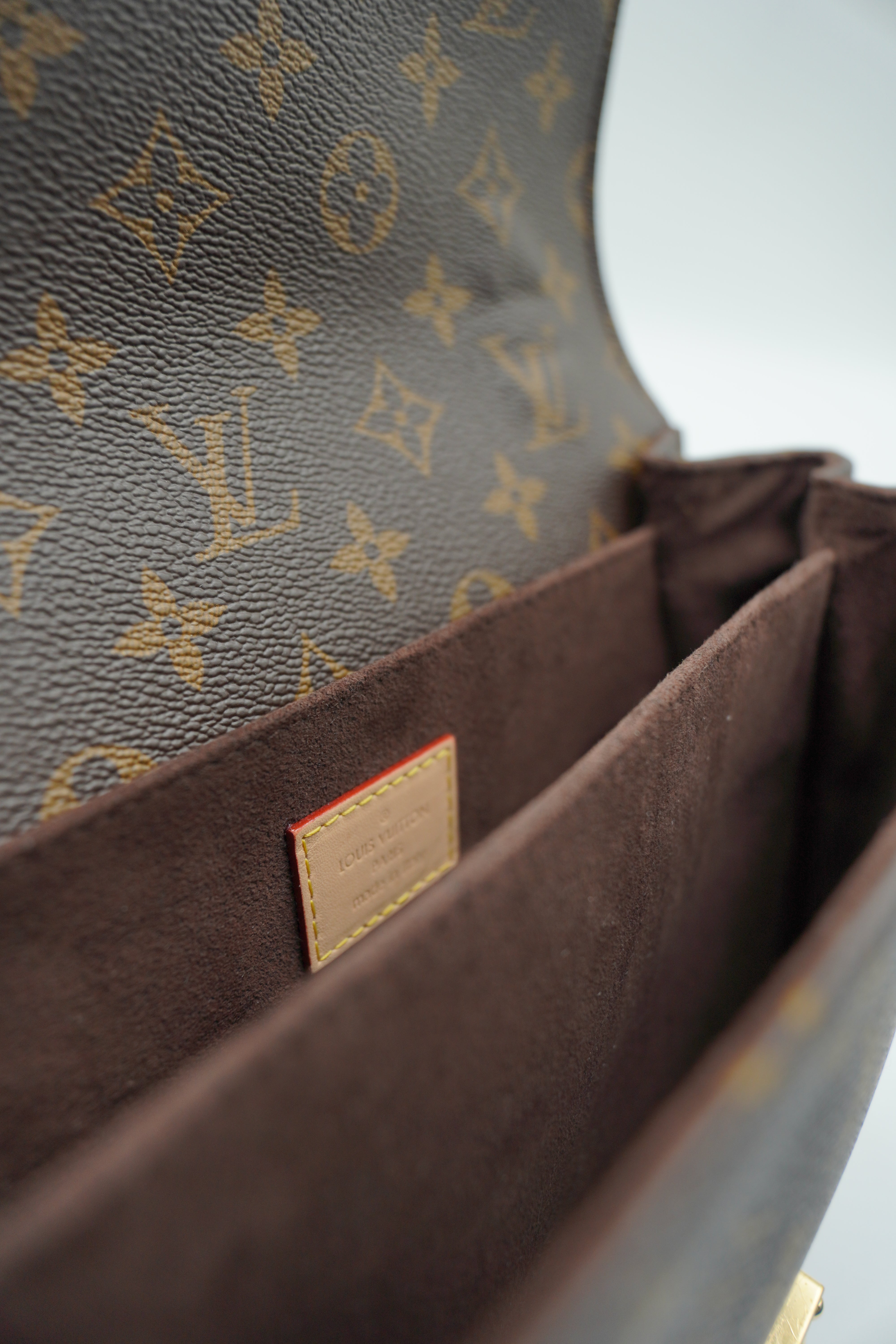 Louis Vuitton Metis Monogram bag