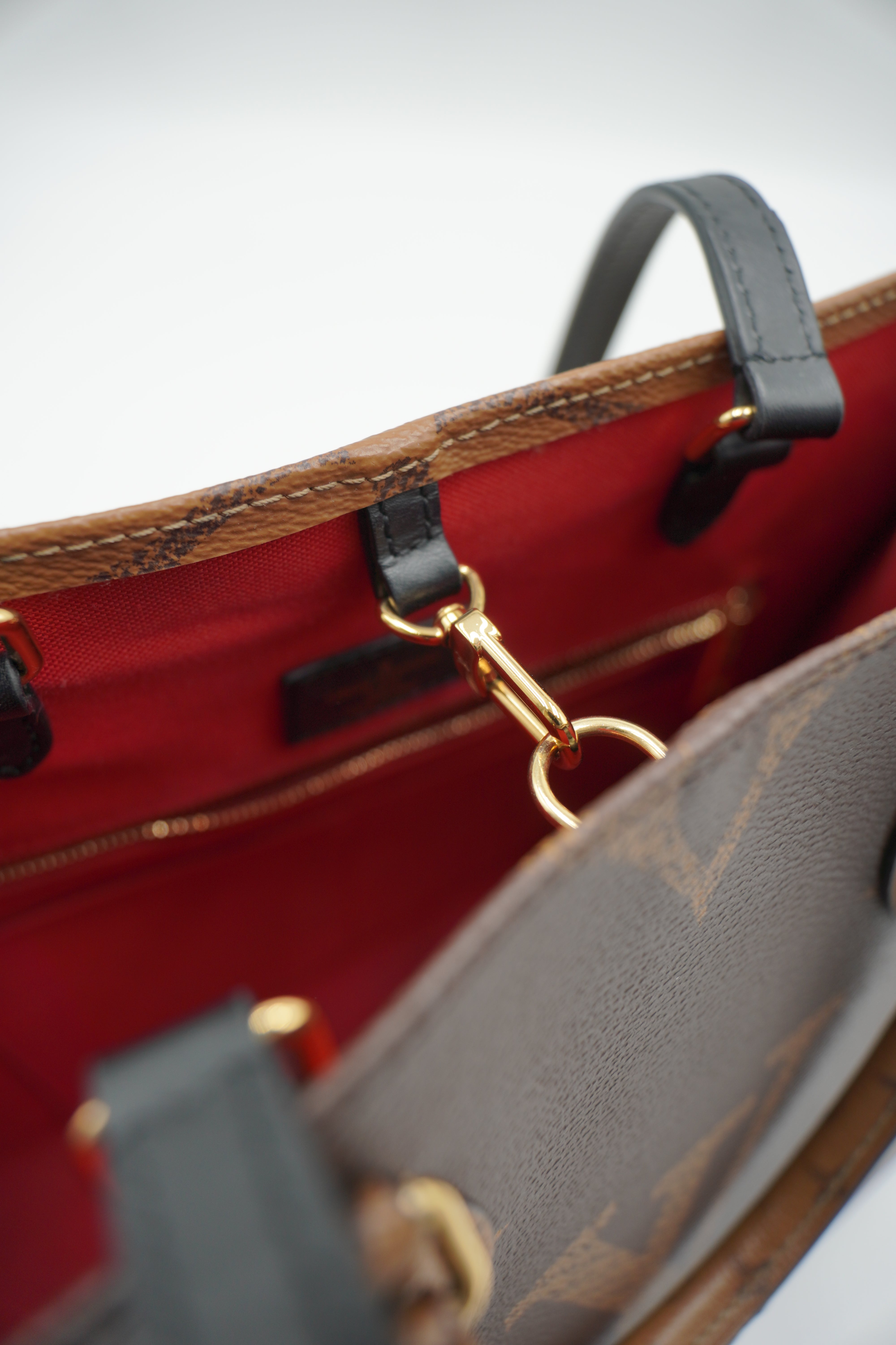 Louis Vuitton OnTheGo MM Tote Bag