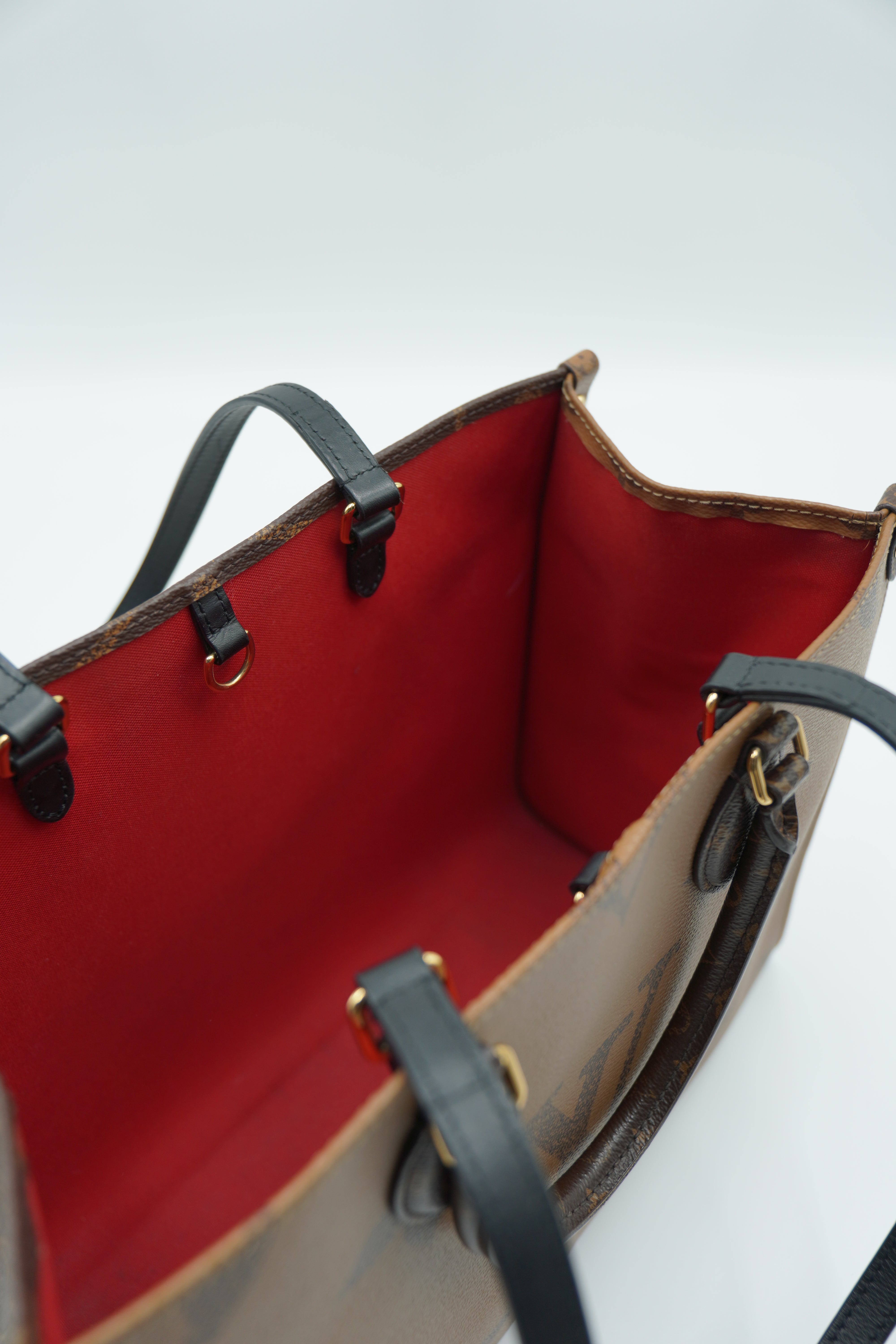 Louis Vuitton OnTheGo MM Tote Bag