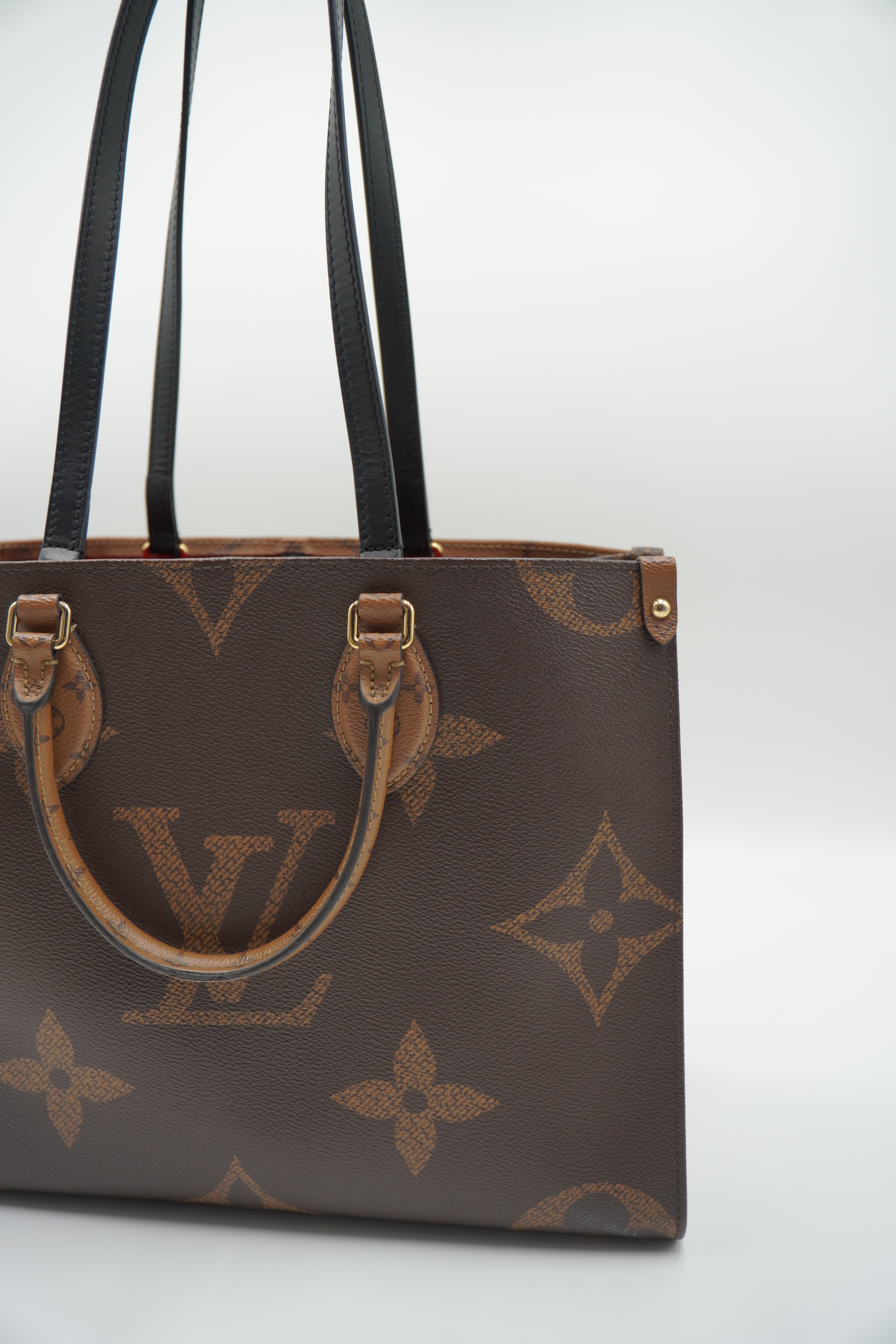Louis Vuitton OnTheGo MM Tote Bag