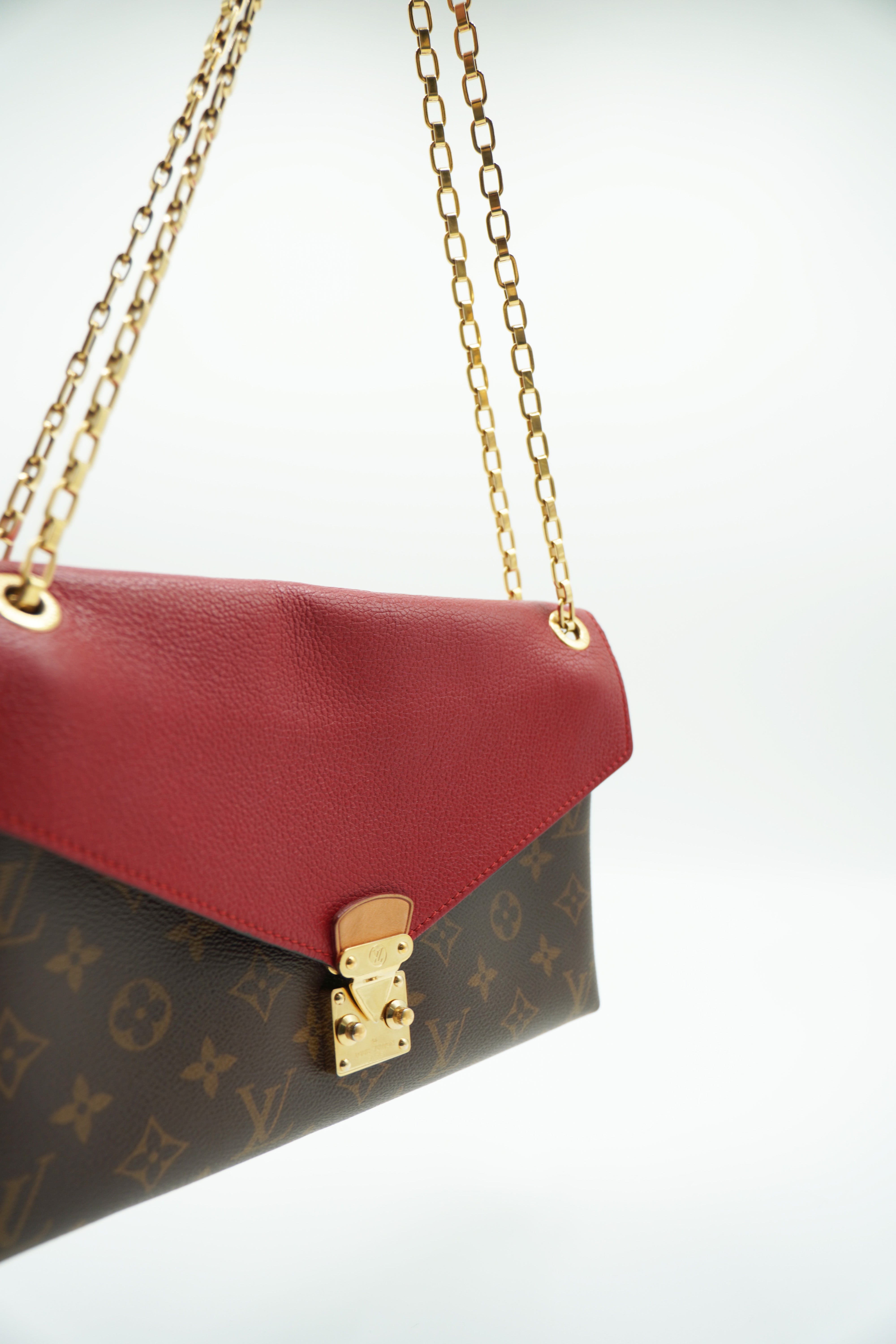 Louis Vuitton Borsa Tracolla Pallas Chain Monogram e Pelle Rossa usata autentica certificata - Aurea Luxury Lab