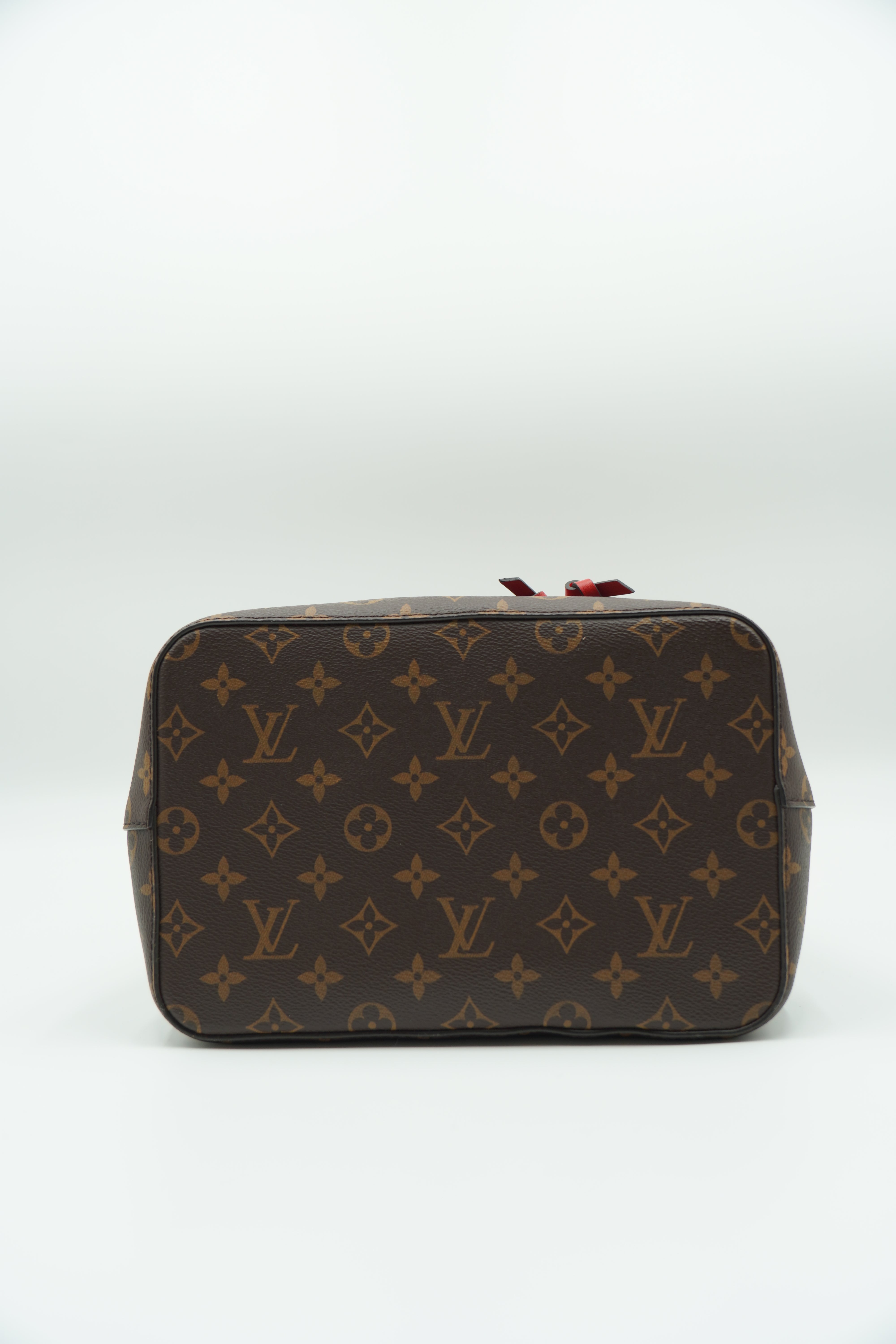 Louis Vuitton NéoNoé MM Monogram Red