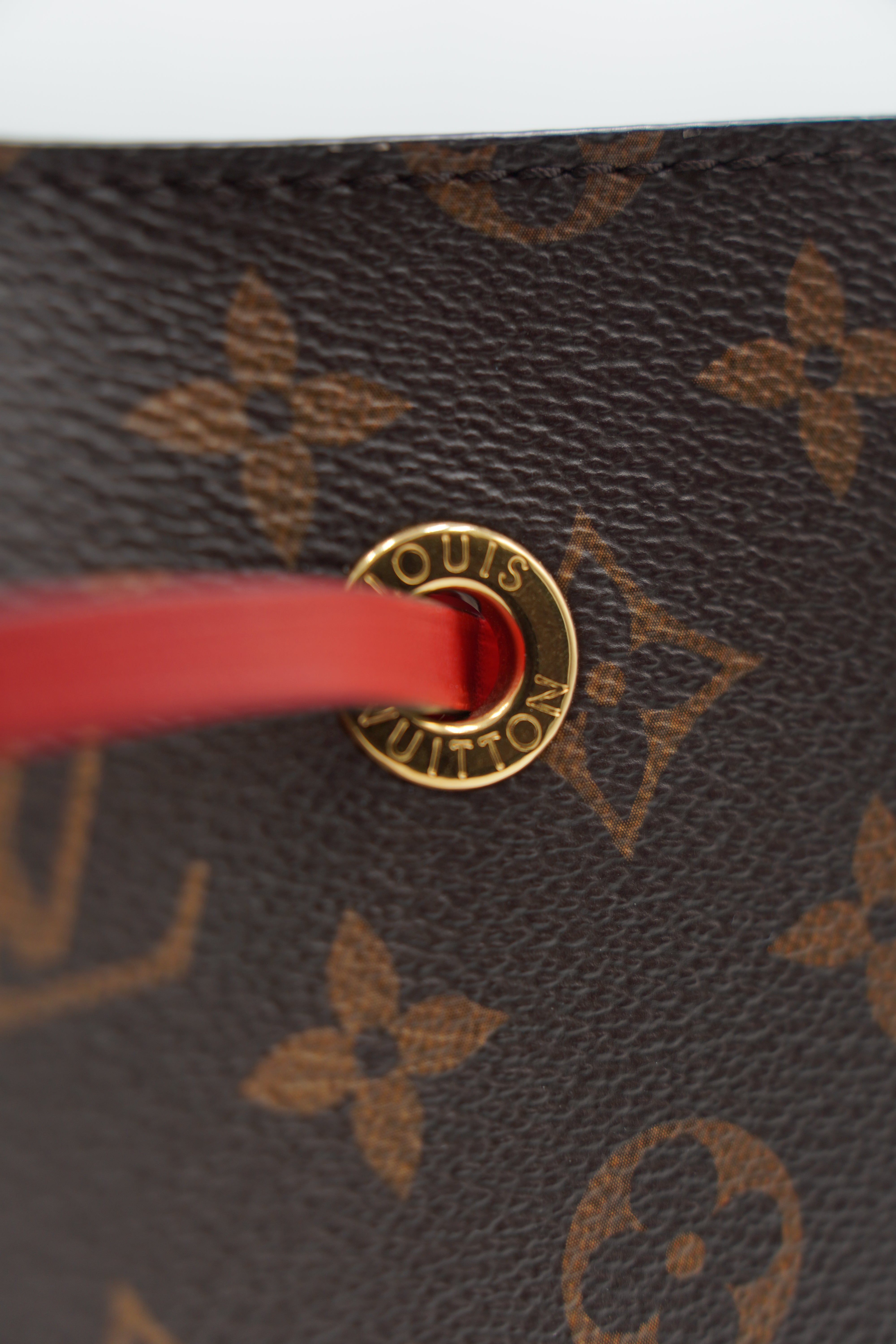 Louis Vuitton NéoNoé MM Monogram Red