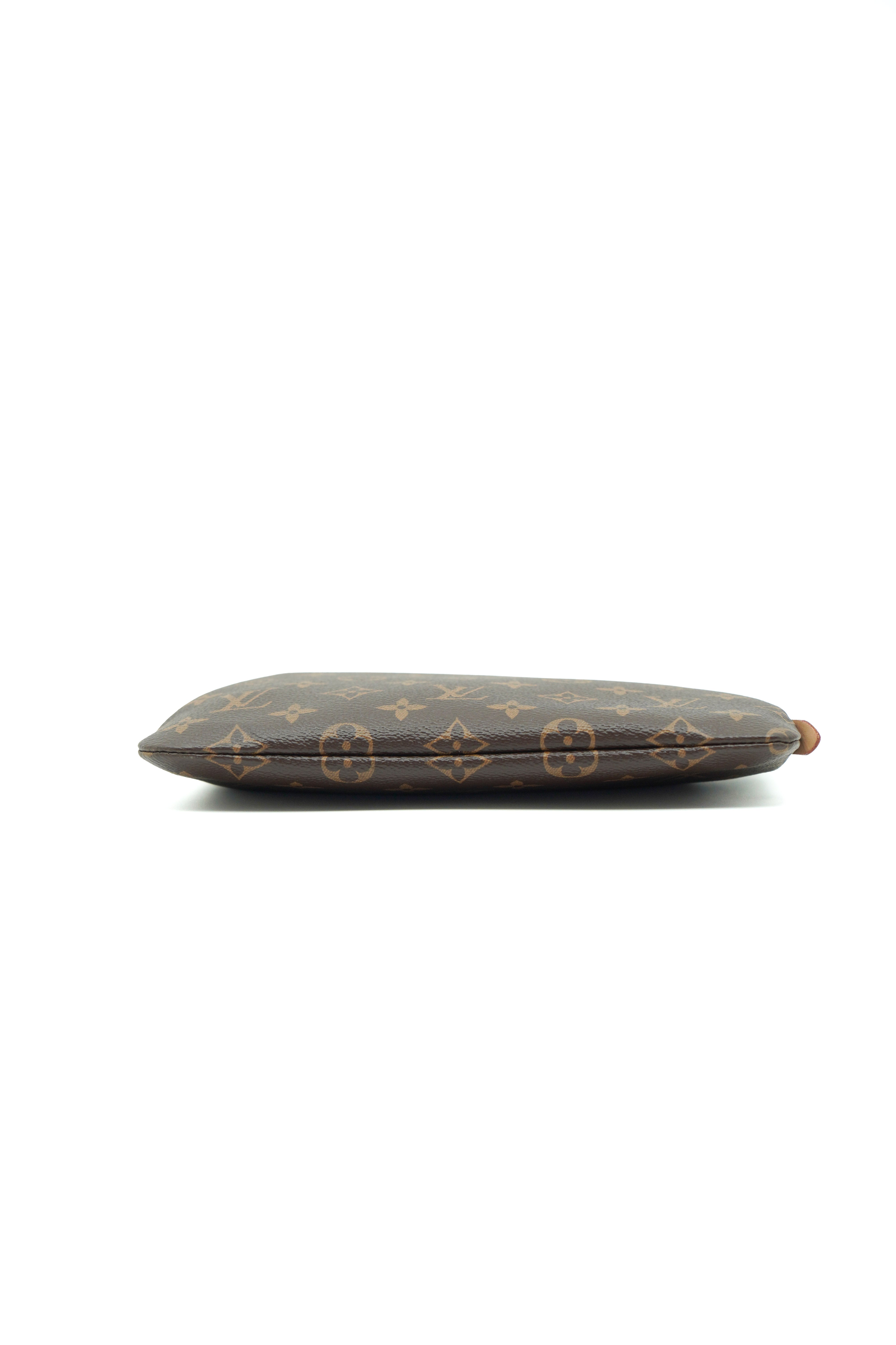 Louis Vuitton Pochette Etui Monogram Voyage PM - Usato Autentico