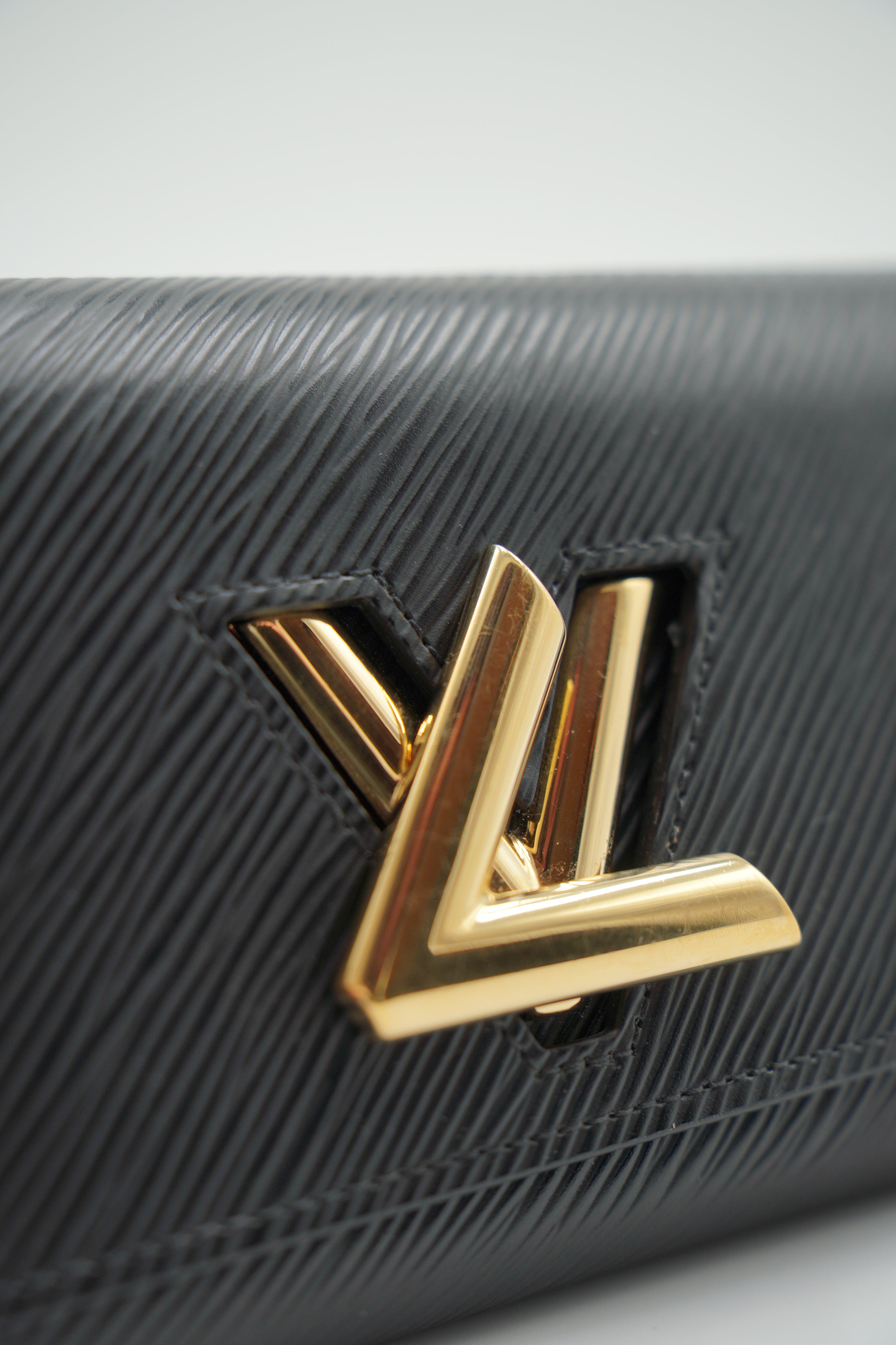 Cartera con monograma Louis Vuitton Emilie