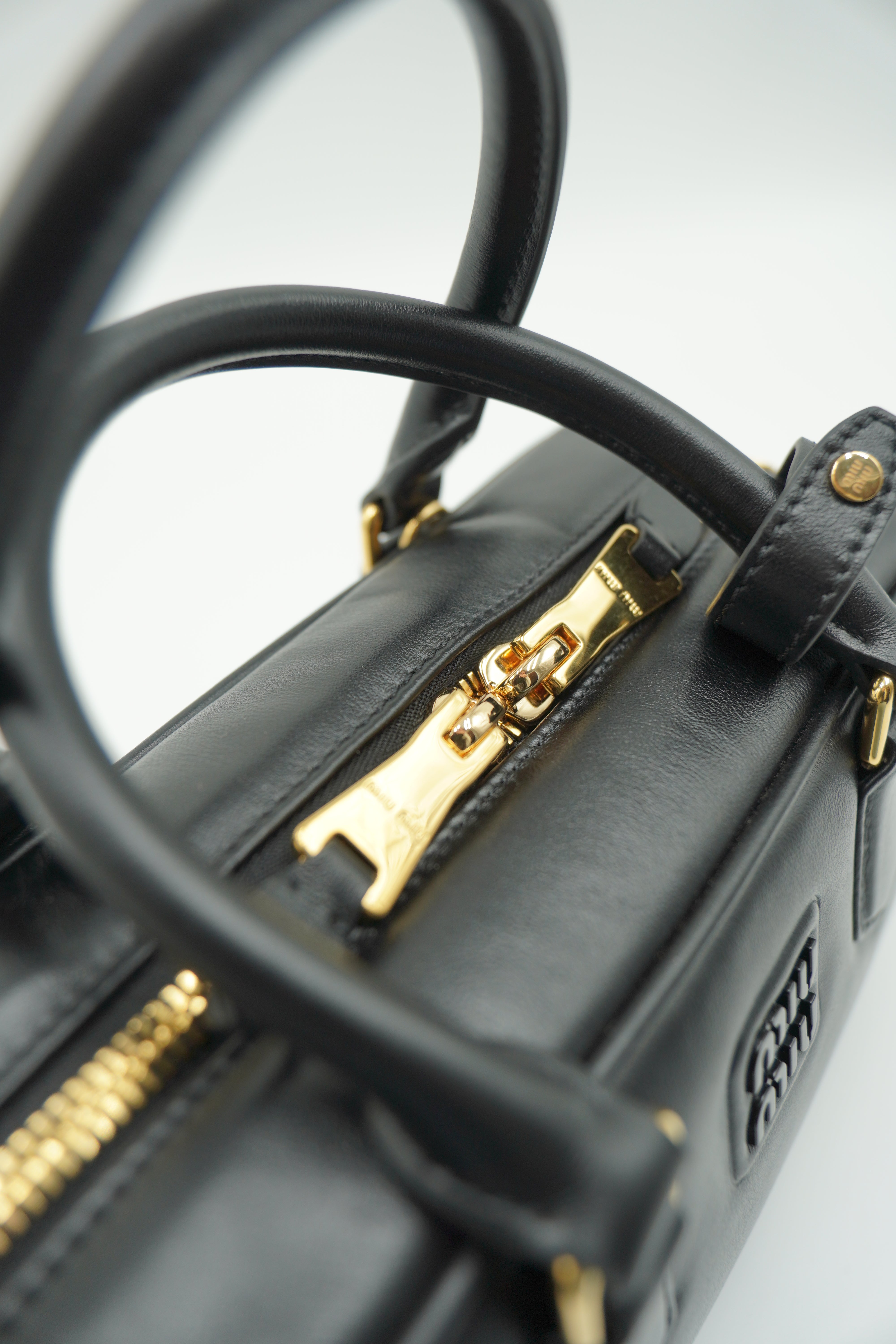 Miu Miu Arcadie Large Bag Black - Pre-owned Authentic