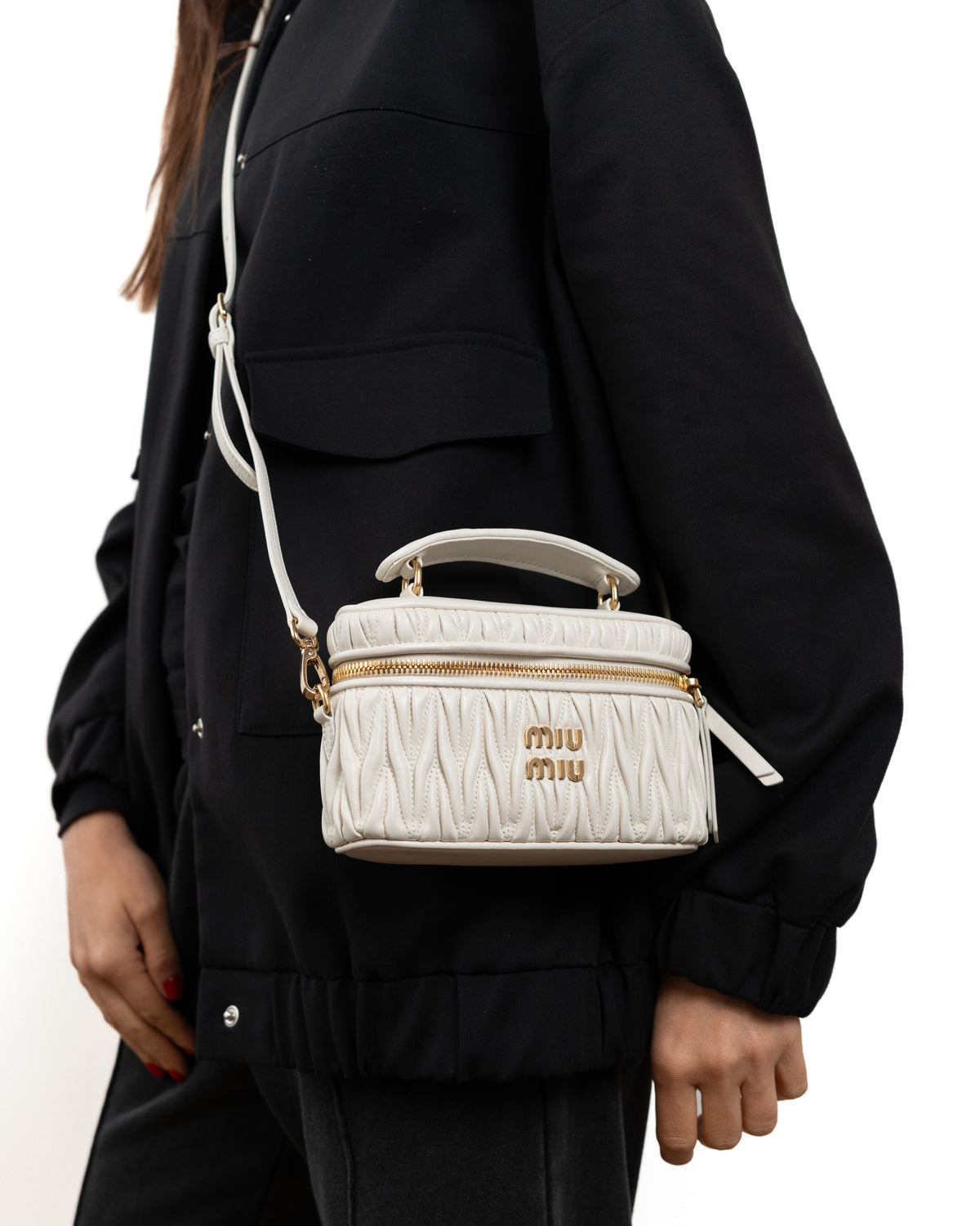 Miu Miu Borsa Vanity Pelle Nappa Matelassé Bianca pre-owned certificata - Aurea Luxury Lab