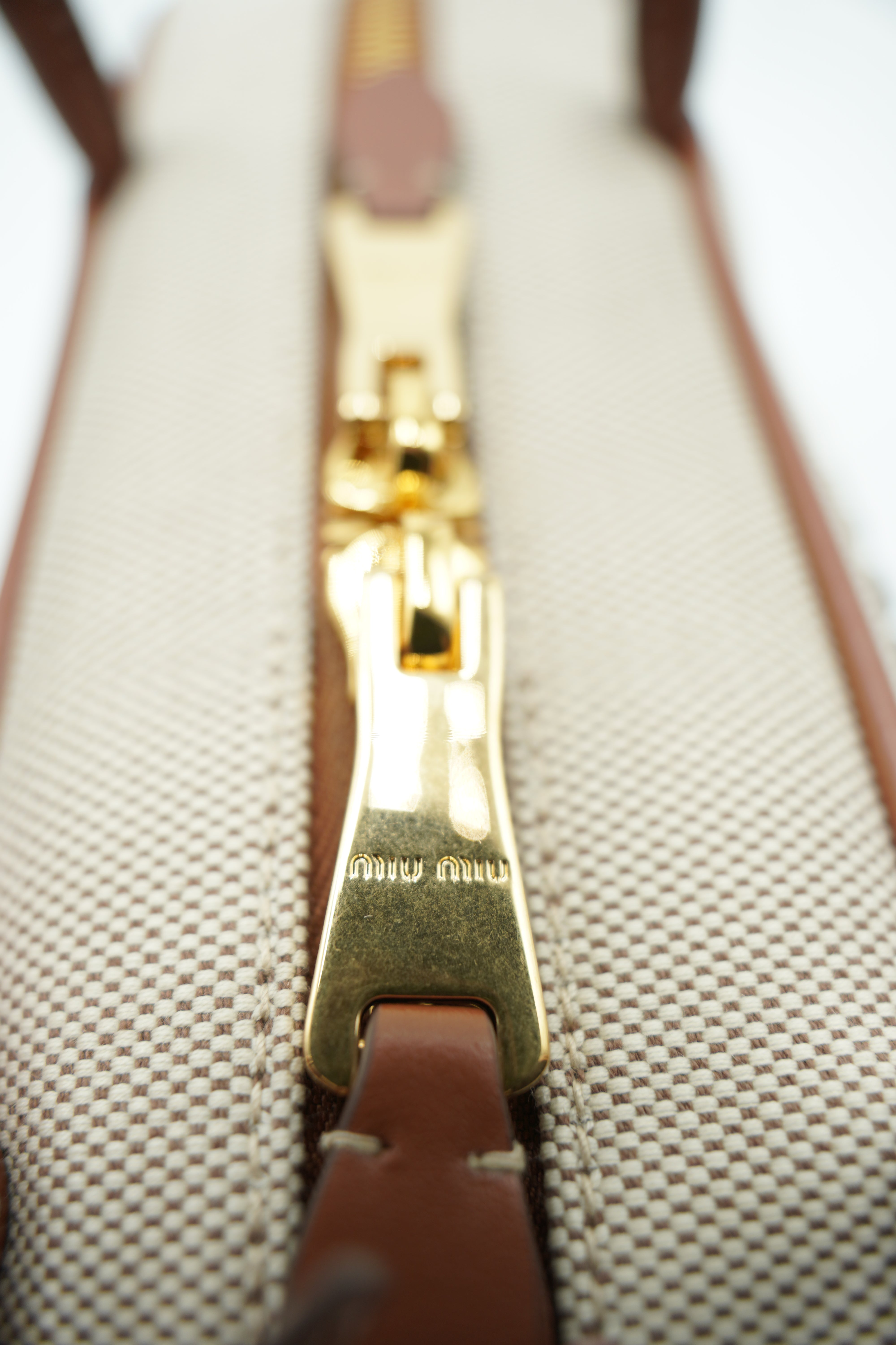 Bolso Miu Miu Beau de lona y piel pequeño