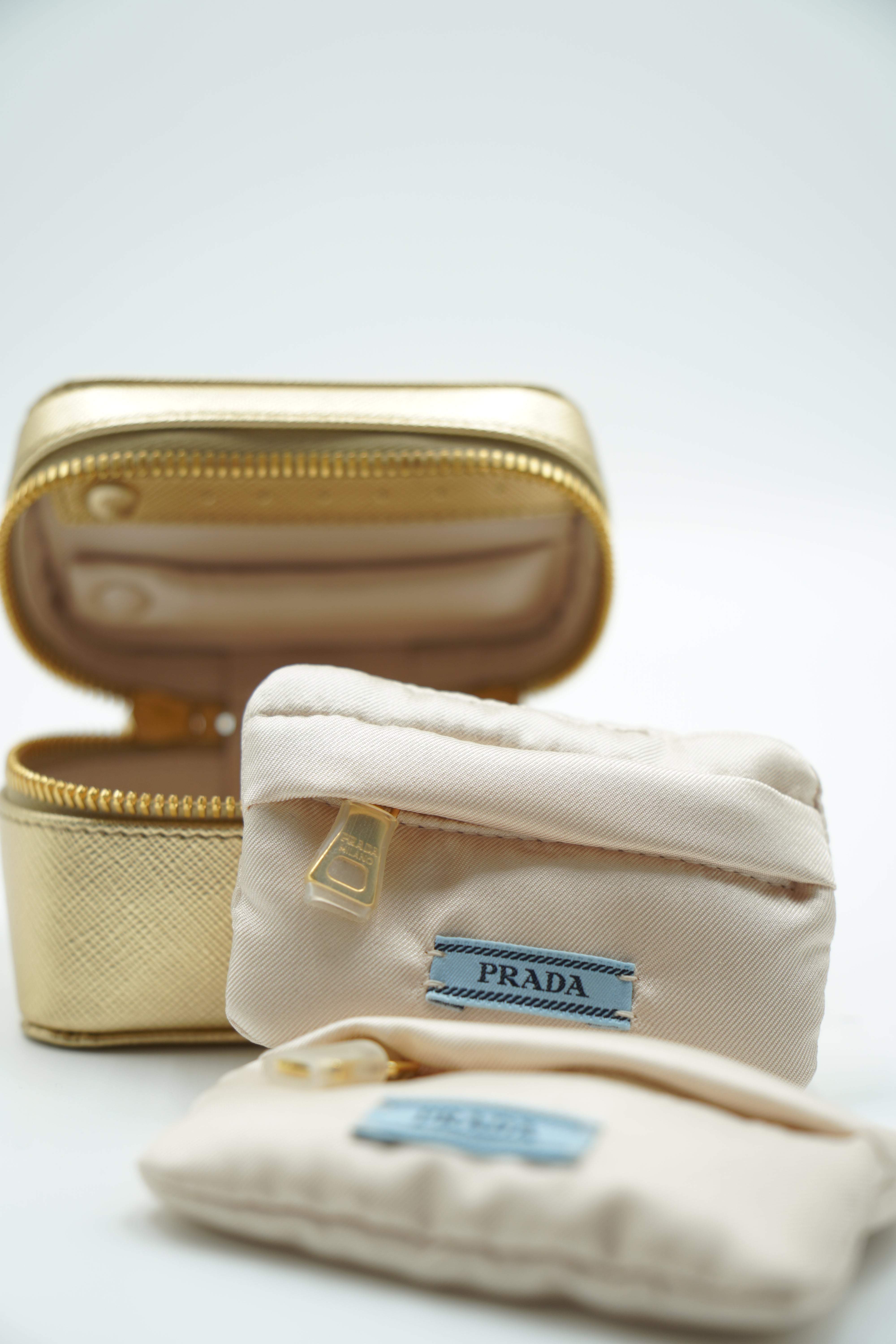 Prada Portagioie Saffiano Oro Limited Edition