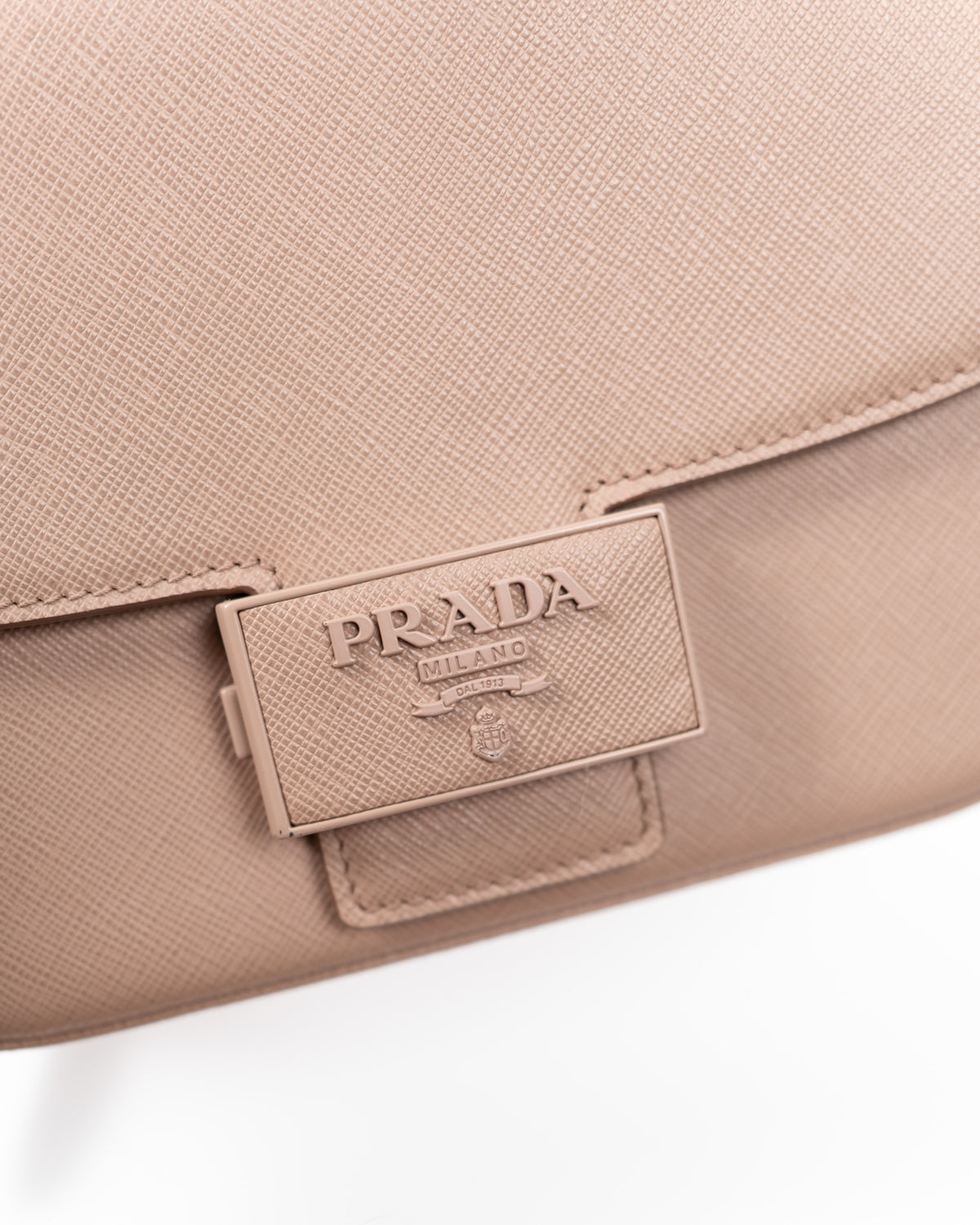 Prada Borsa Emblème Pelle Saffiano Nude preloved luxury certificata - Aurea Luxury Lab