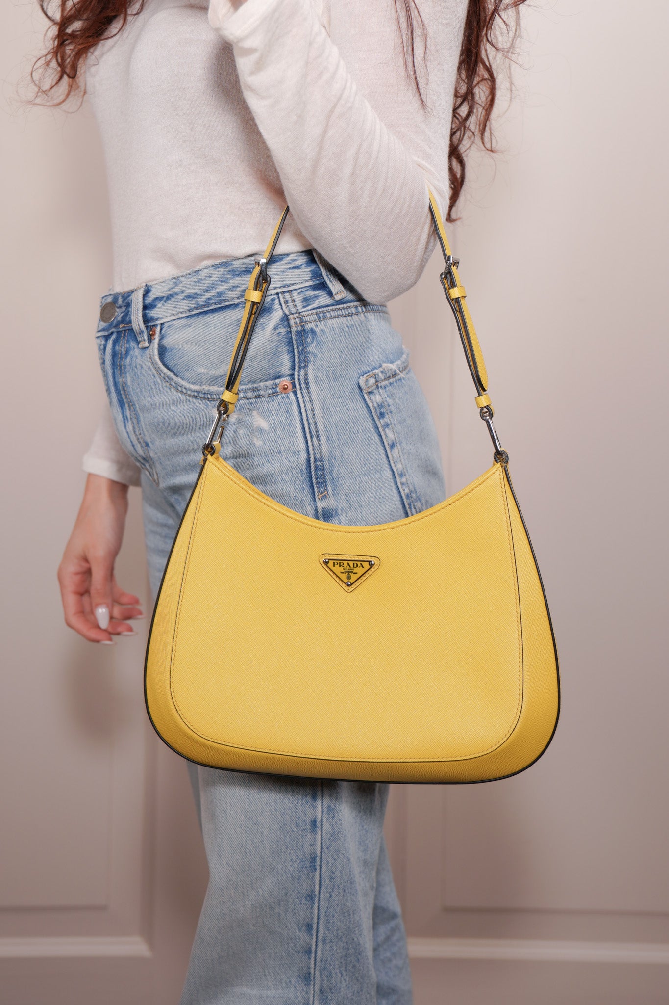 Prada Borsa Cleo Pelle Spazzolata Gialla luxury resale autentica - Aurea Luxury Lab