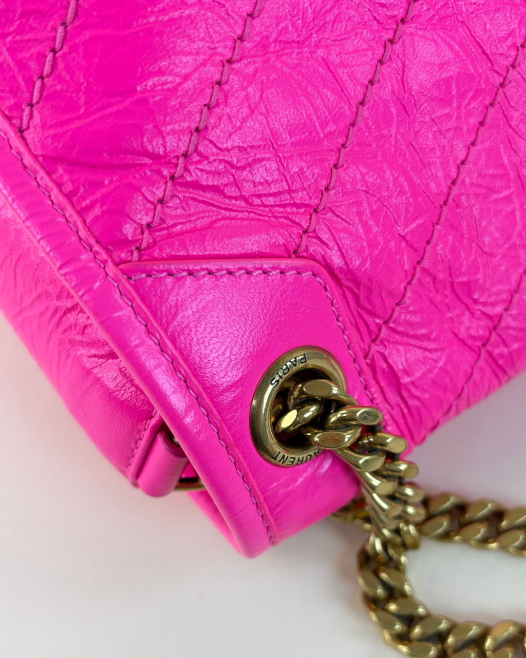 Saint Laurent Borsa Niki Medium Pelle Crinkle Rosa Neon — Pre-owned Autentica