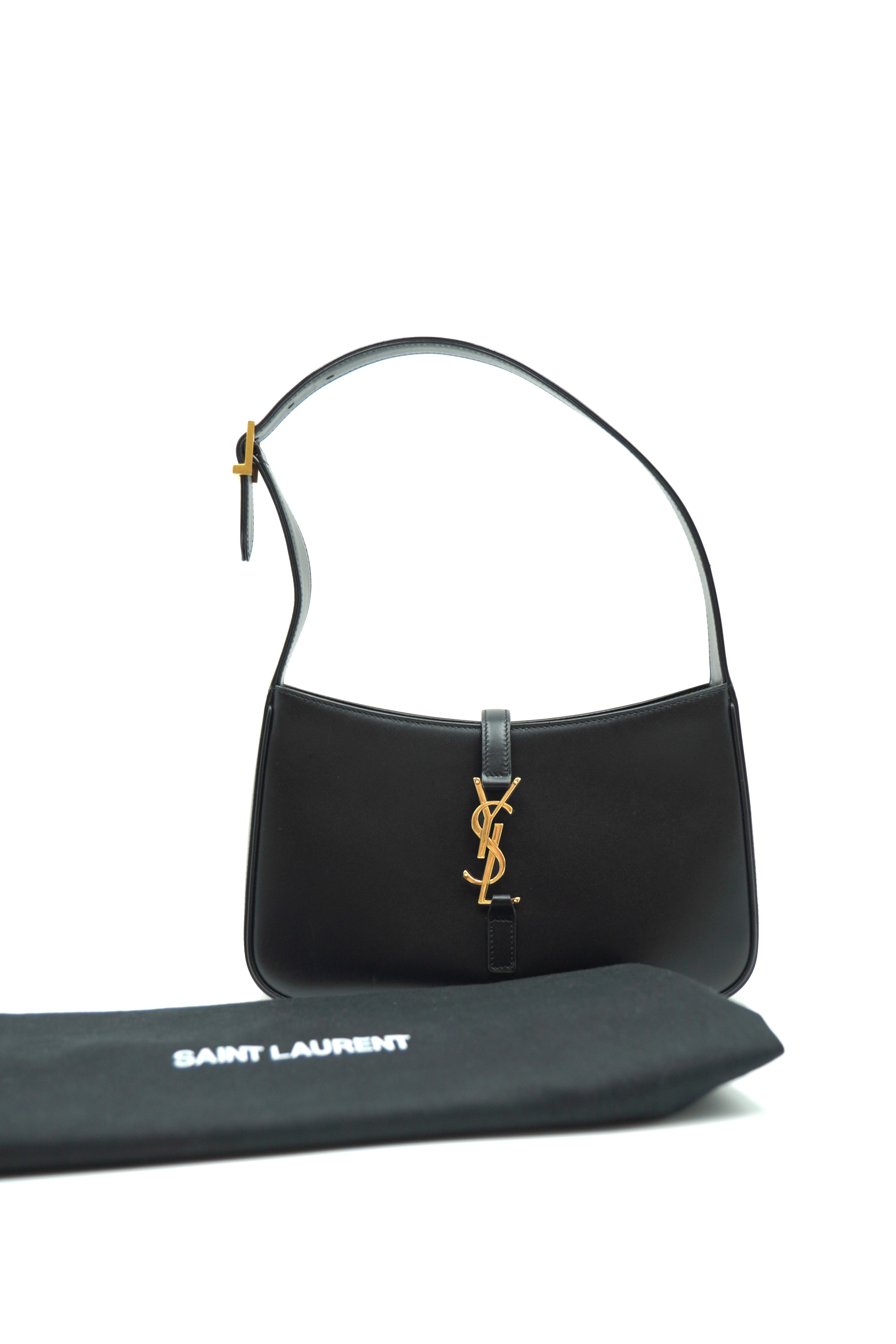 Saint Laurent Borsa Le 5 À 7 Pelle Liscia Nera - Usato Autentico