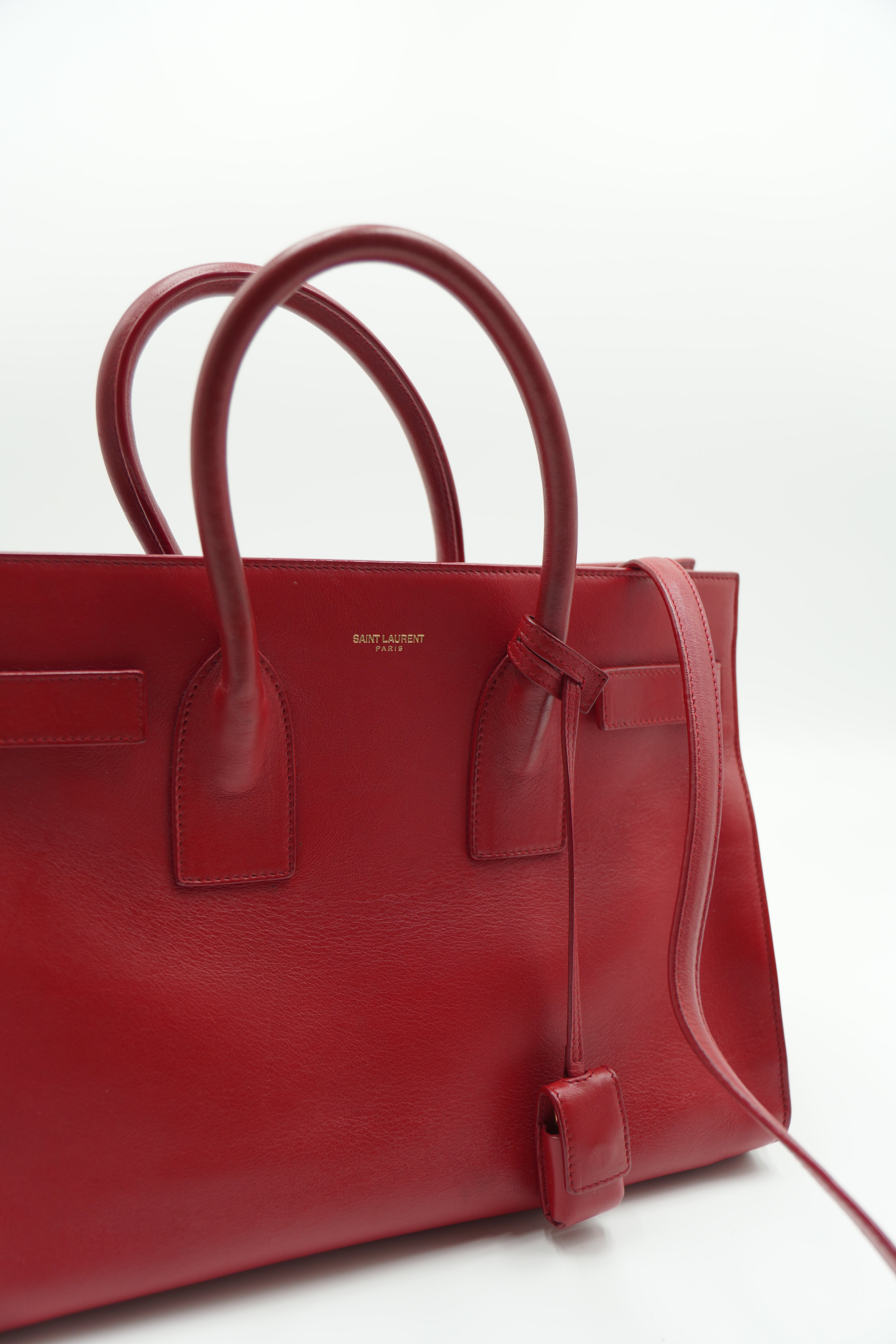 Saint Laurent Bolso Shopping in piel negra Sac du Jour Medium