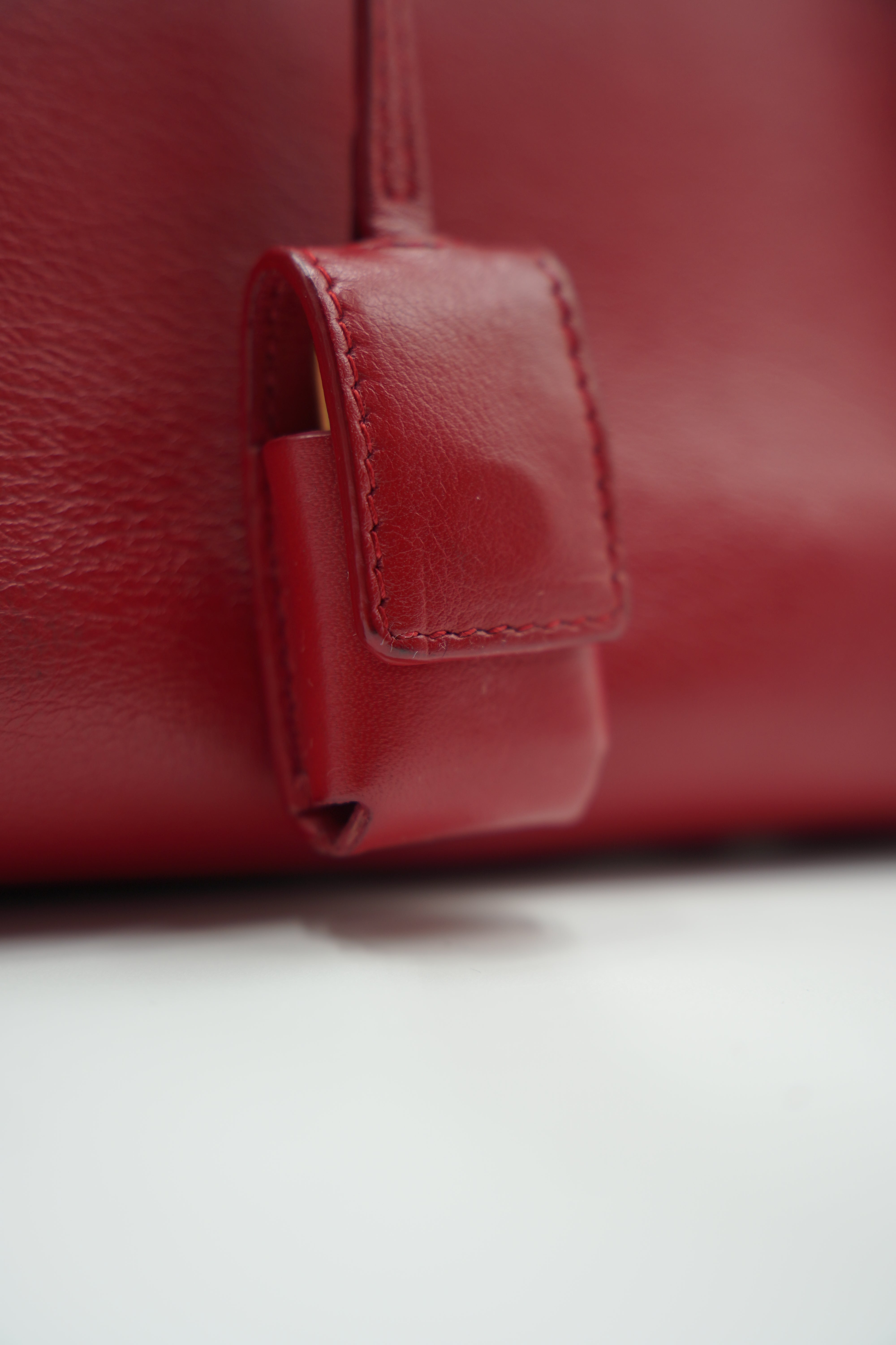 Saint Laurent Bolso Shopping in piel negra Sac du Jour Medium