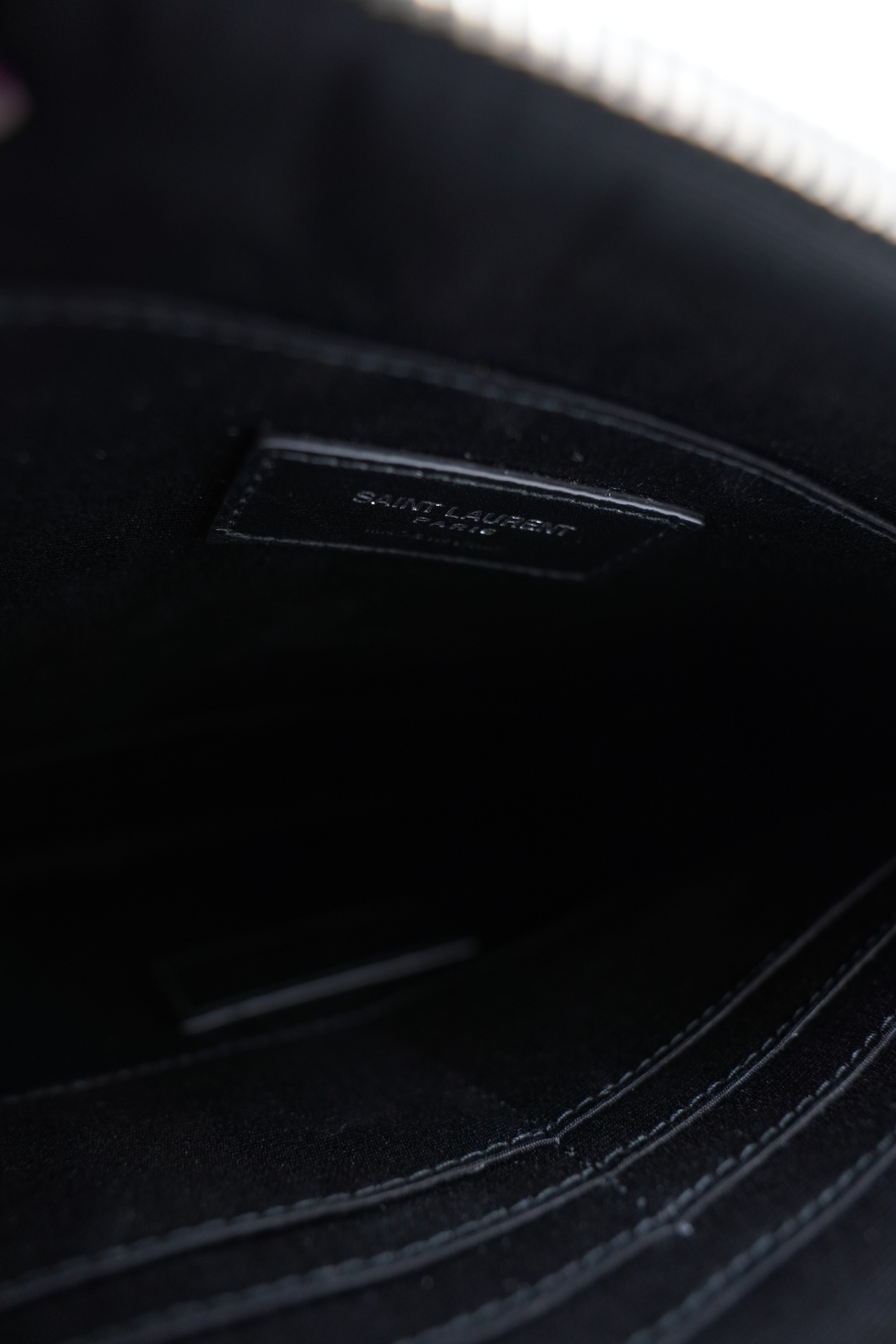 Saint Laurent Bolso Clutch Cassandre Negro