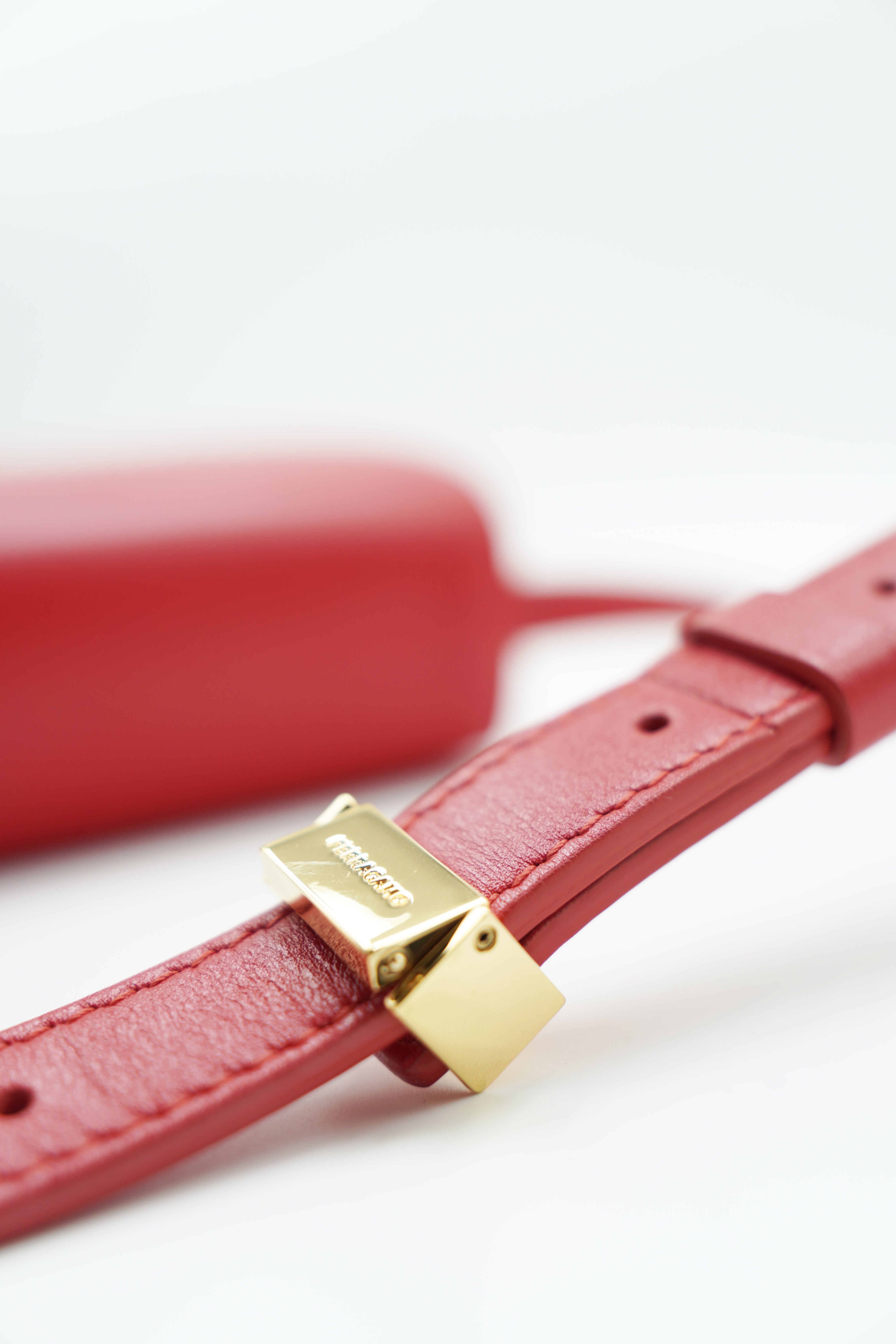 Salvatore Ferragamo Fiamma Leather Shoulder Bag in Red